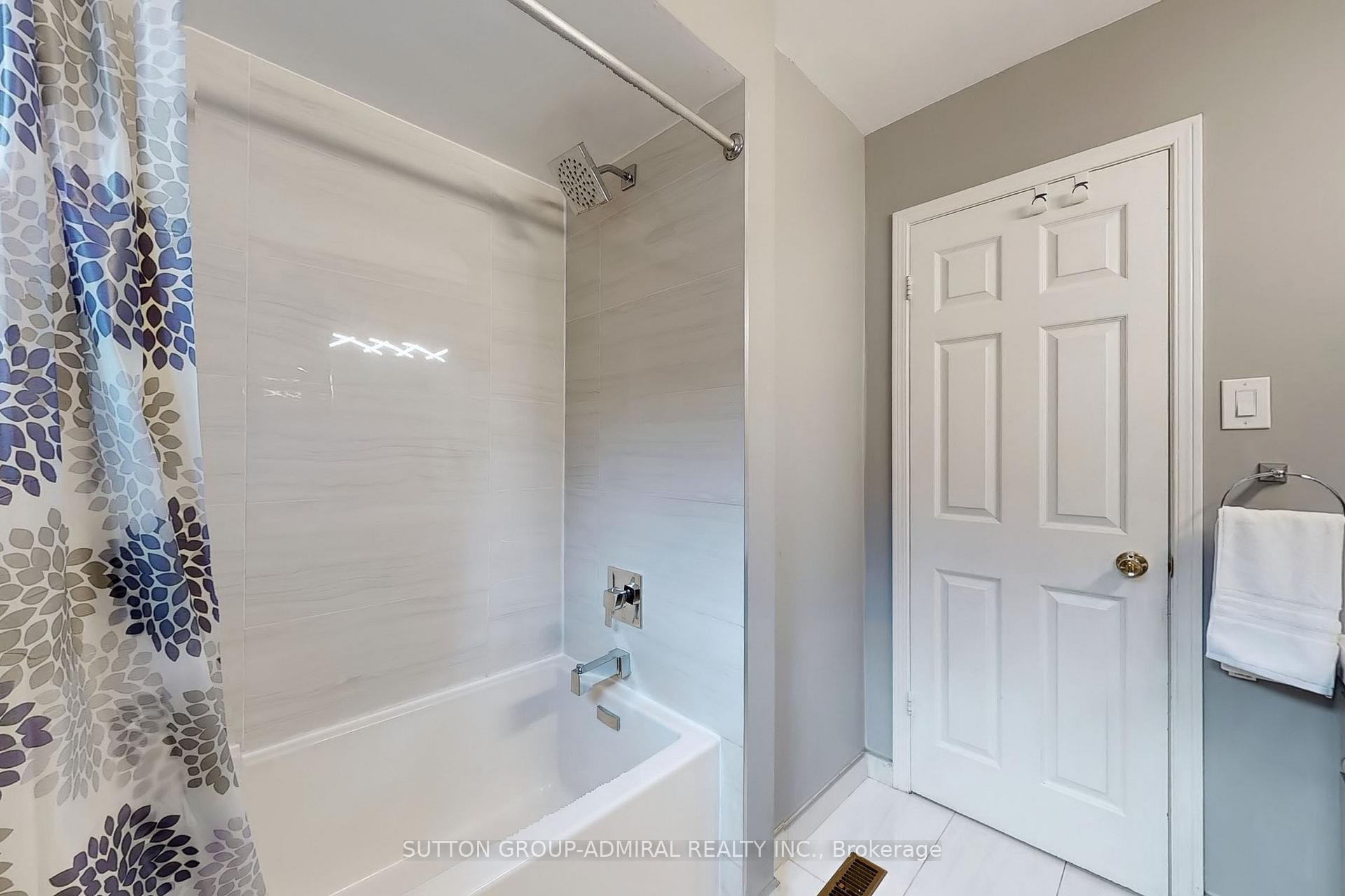 Photo 34 of 5 Kimbergate Way, Vaughan, Brownridge — HOMEH
