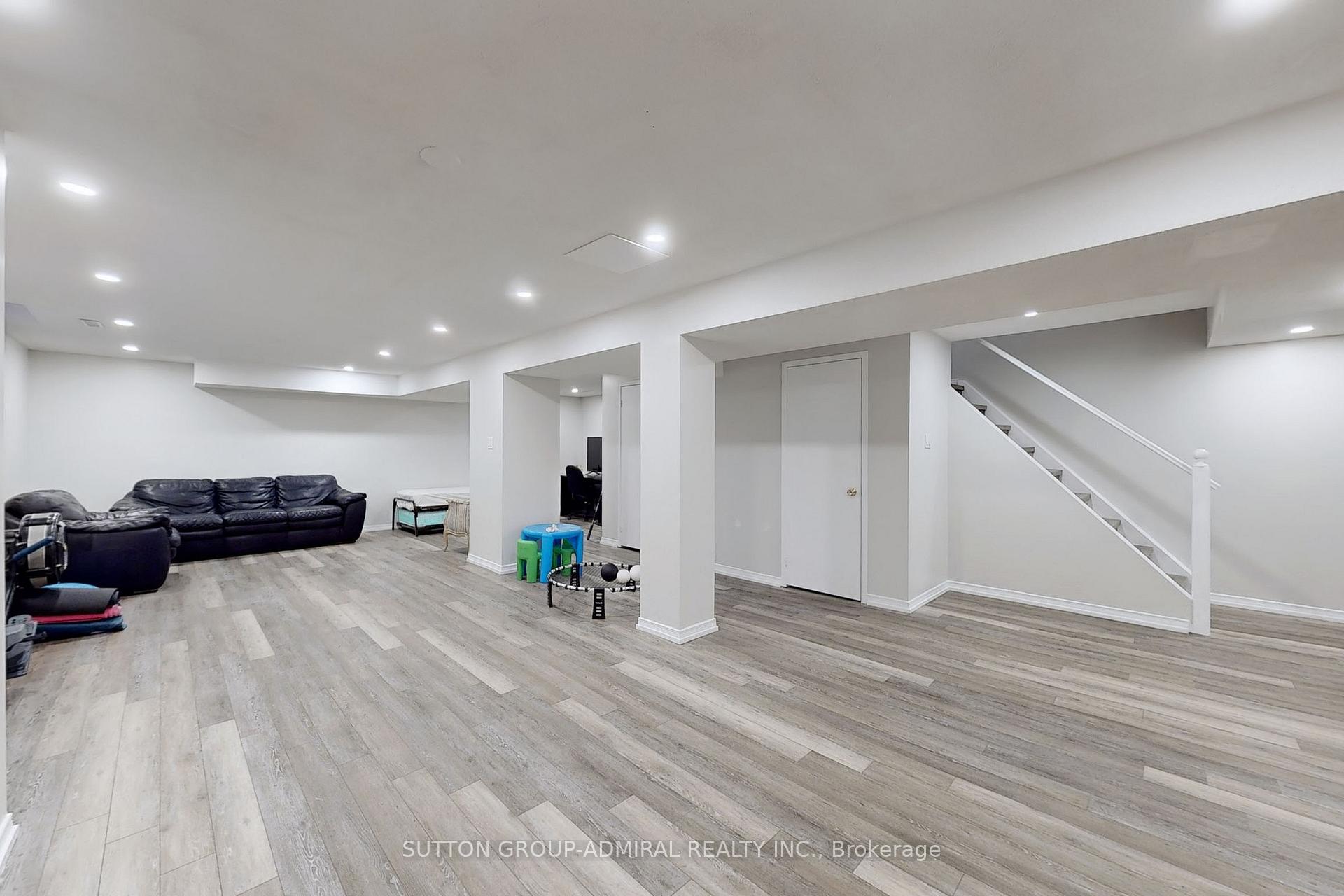 Photo 38 of 5 Kimbergate Way, Vaughan, Brownridge — HOMEH