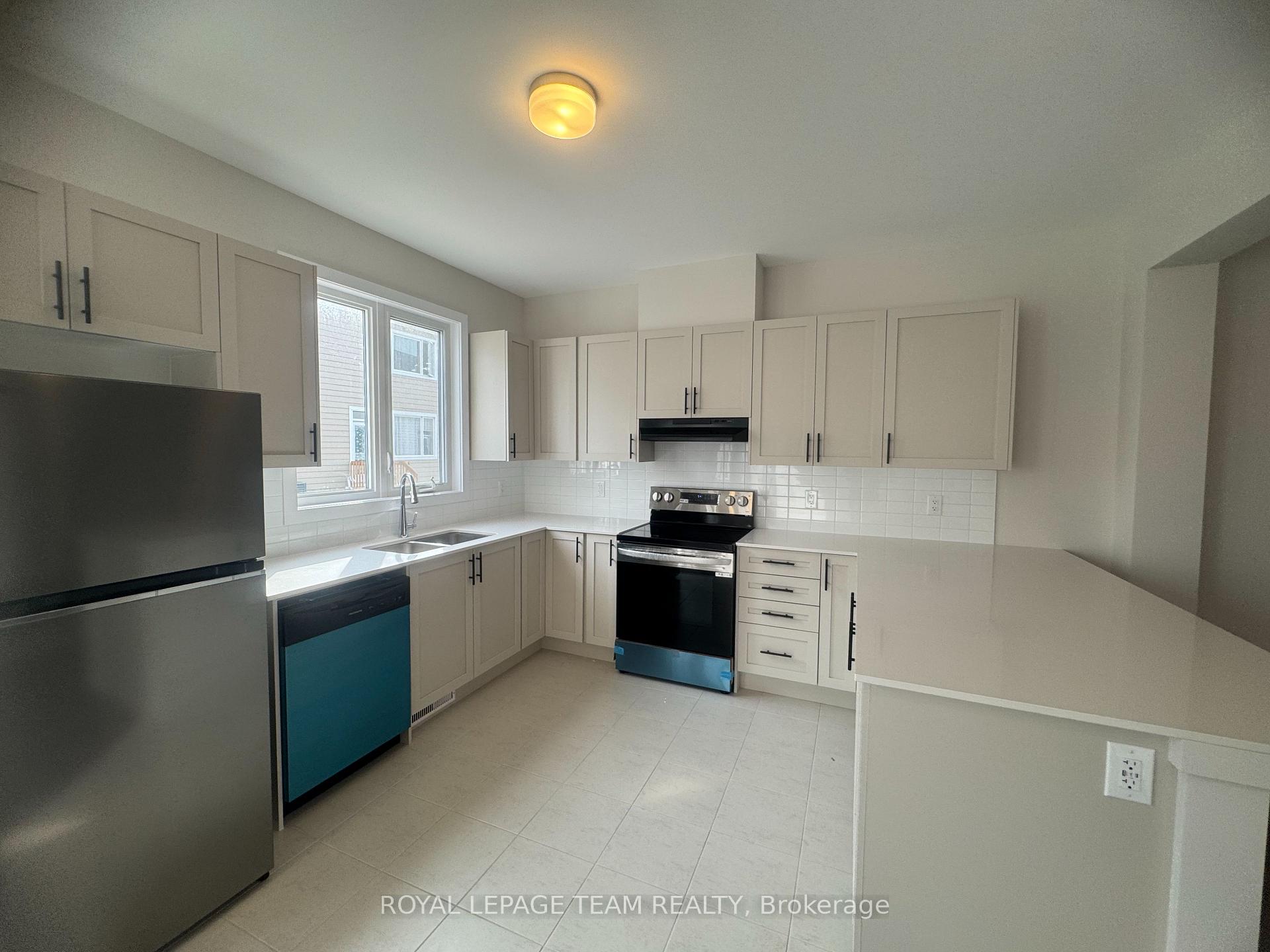 Photo 5 of 958 Seagrave Lane, Ottawa, Richmond — HOMEH