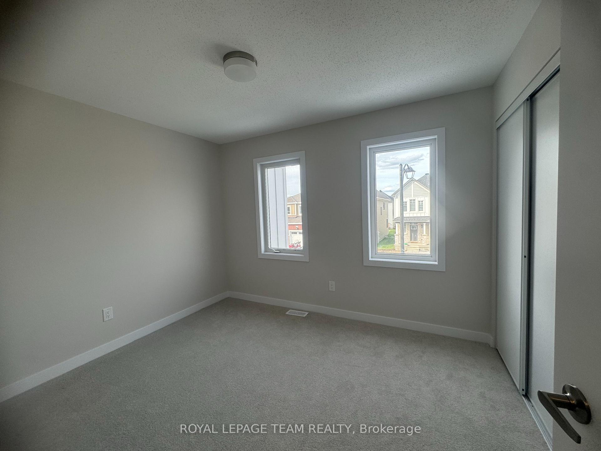 Photo 9 of 958 Seagrave Lane, Ottawa, Richmond — HOMEH