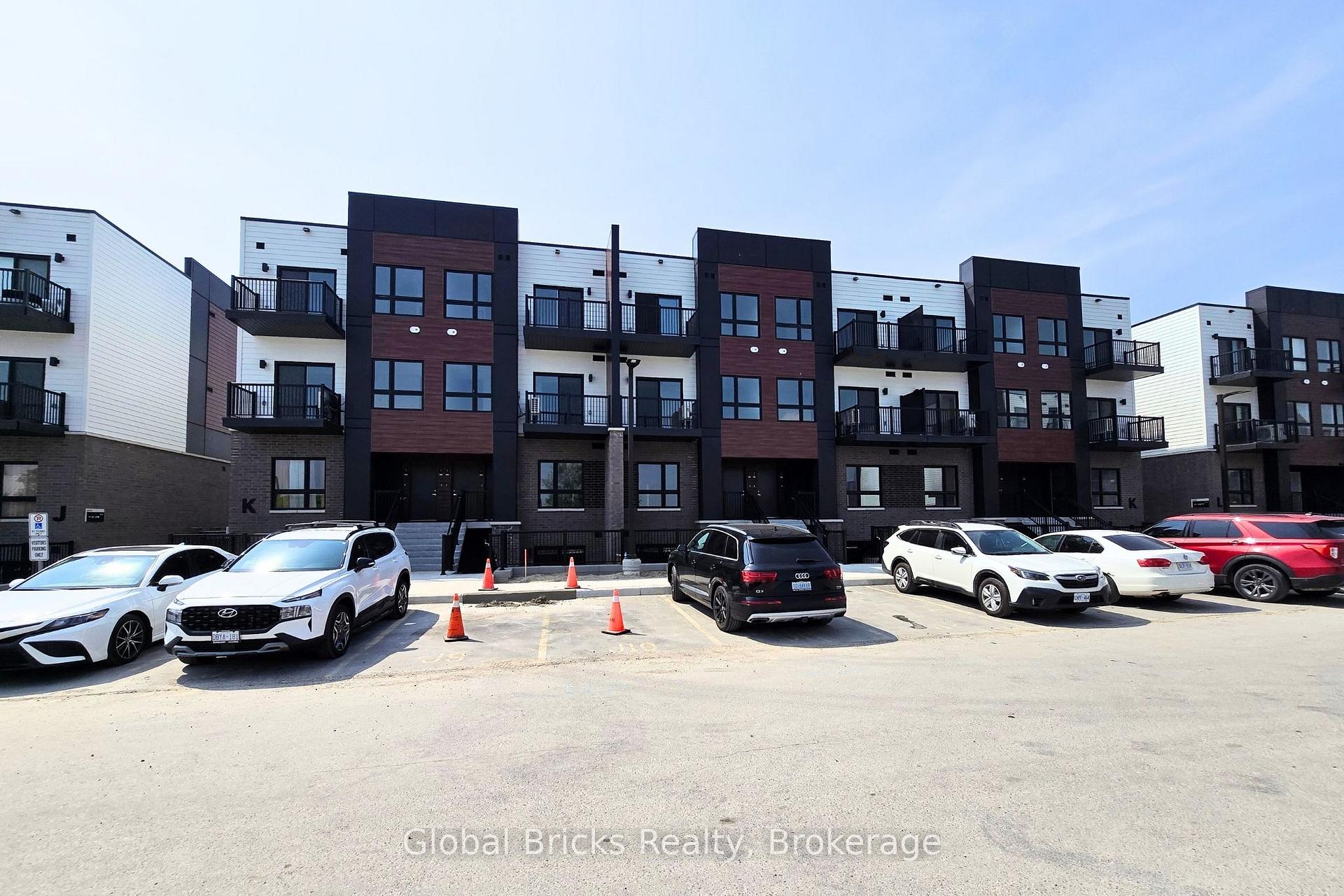 Photo 3 of Unit K17, 40 Palace Street, Kitchener — HOMEH
