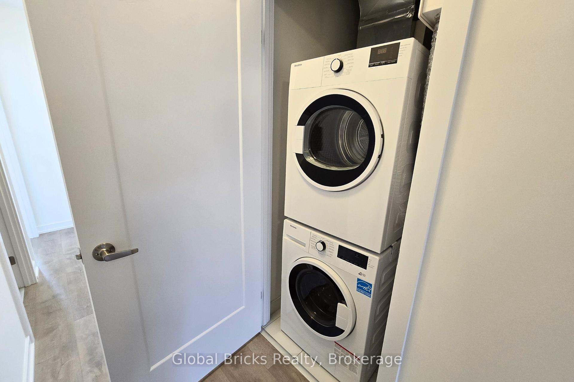 Photo 8 of Unit K17, 40 Palace Street, Kitchener — HOMEH