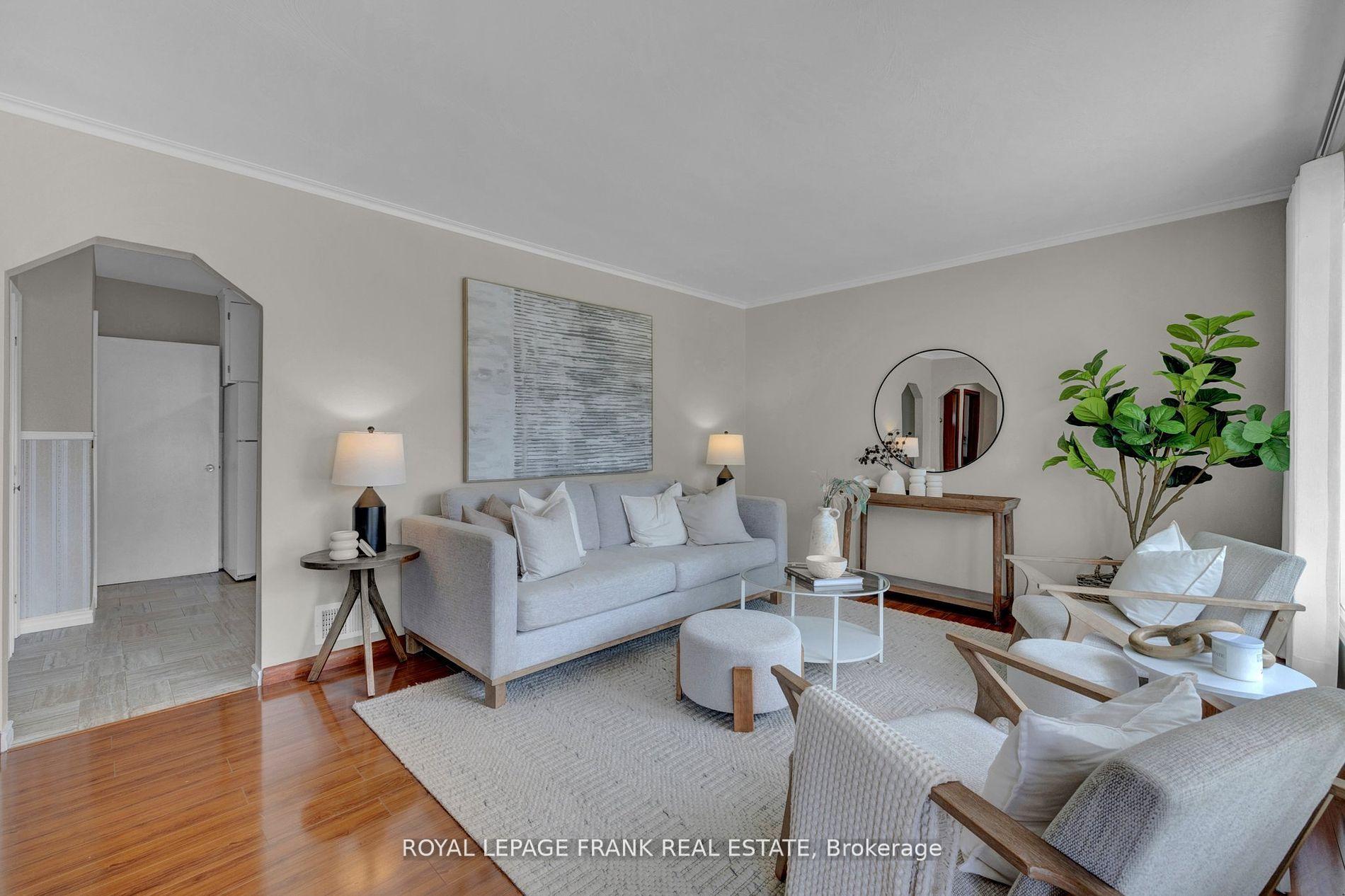 Photo 7 of 17 Phair Avenue, Clarington, Courtice — HOMEH