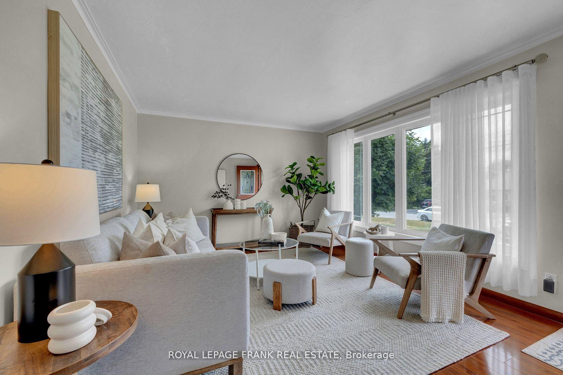 Photo 8 of 17 Phair Avenue, Clarington, Courtice — HOMEH