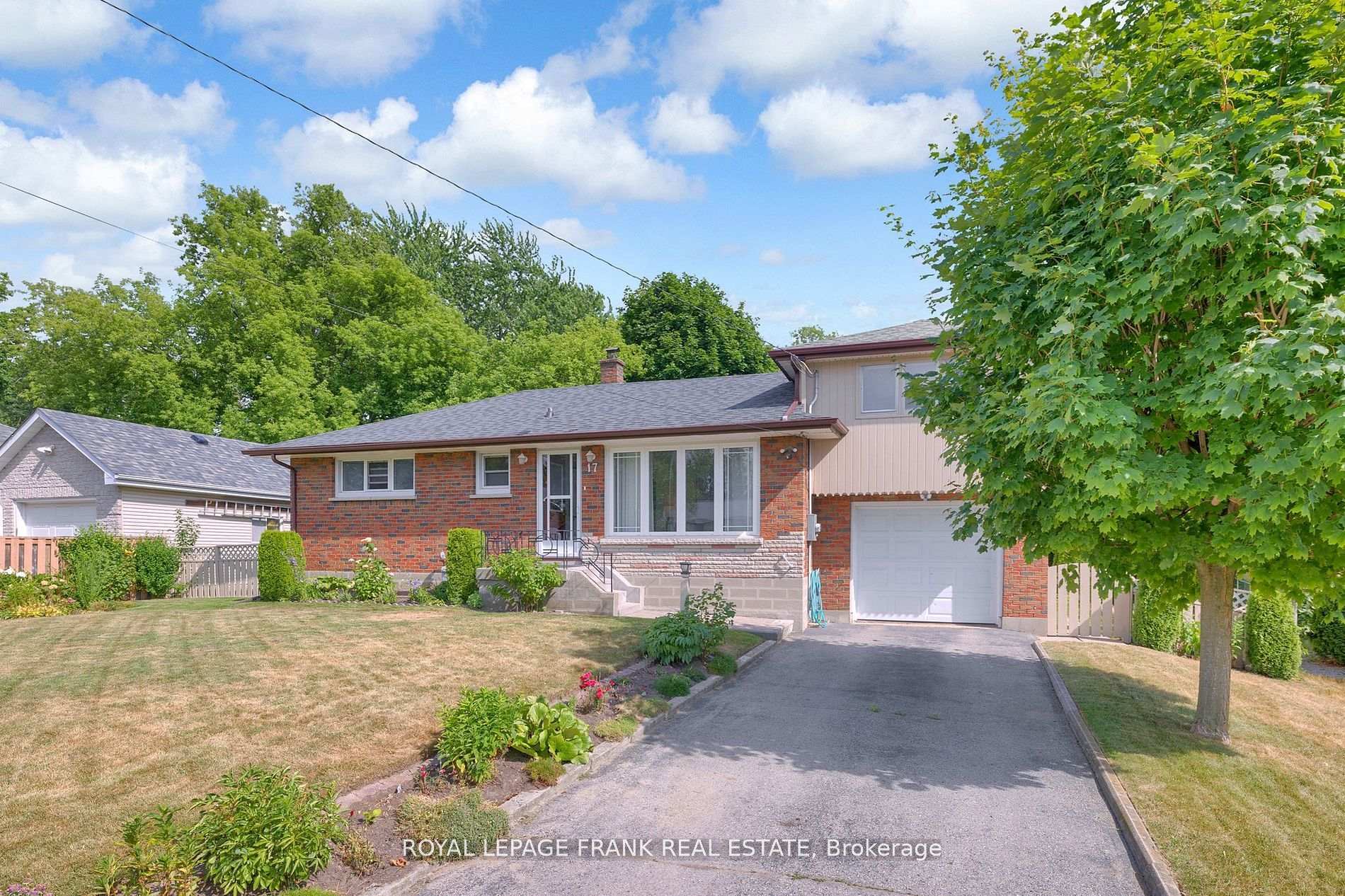 Photo 26 of 17 Phair Avenue, Clarington, Courtice — HOMEH