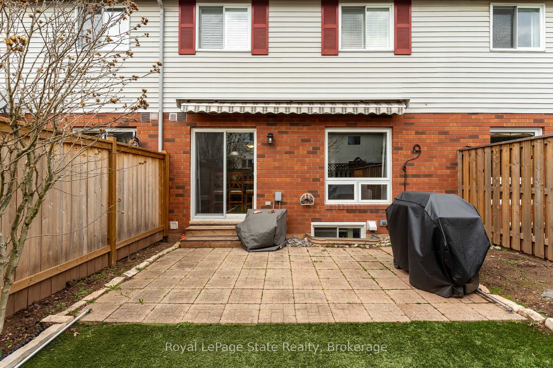 Photo 32 of 13 Walker Court, Grimsby, Grimsby East — HOMEH