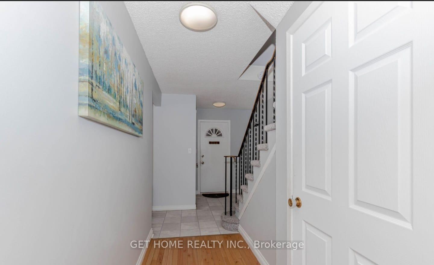 Photo 4 of 17 Overbank Drive, Oshawa, McLaughlin — HOMEH