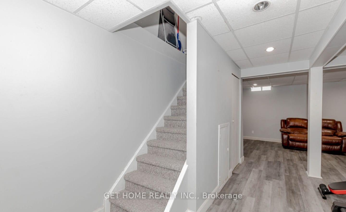 Photo 24 of 17 Overbank Drive, Oshawa, McLaughlin — HOMEH