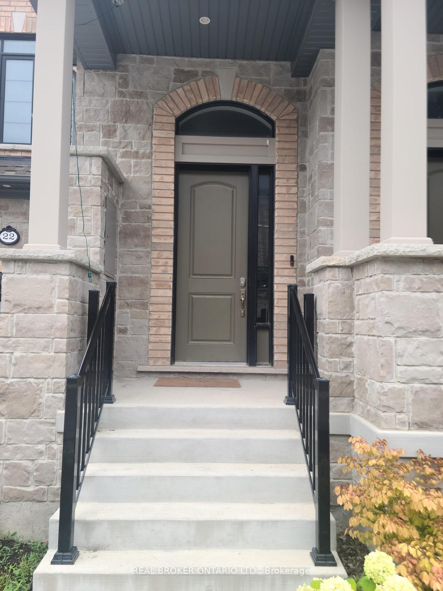 Photo 1 of 22 Icemaker Way, Whitby, Rural Whitby — HOMEH