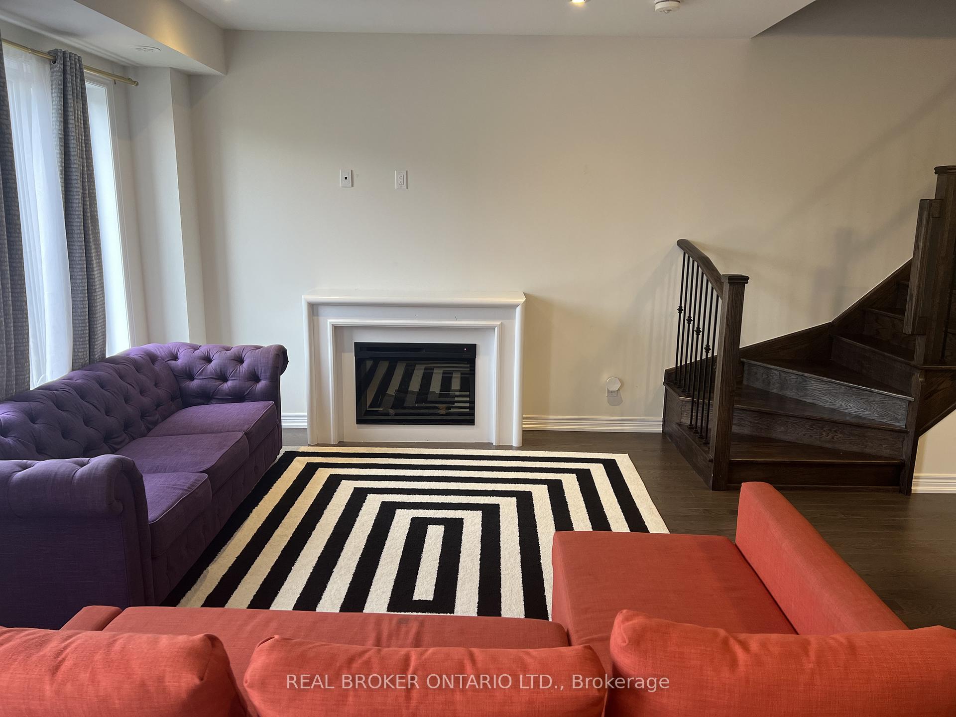 Photo 13 of 22 Icemaker Way, Whitby, Rural Whitby — HOMEH