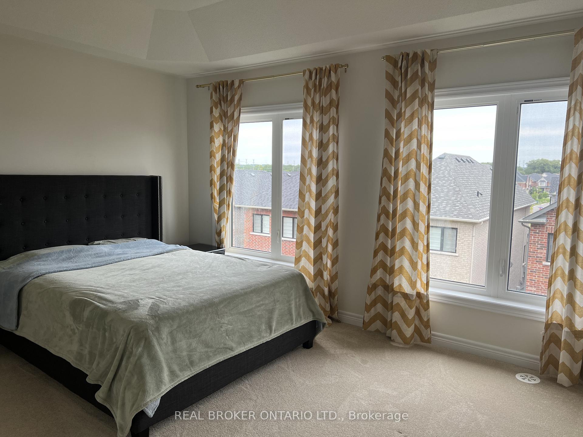 Photo 27 of 22 Icemaker Way, Whitby, Rural Whitby — HOMEH