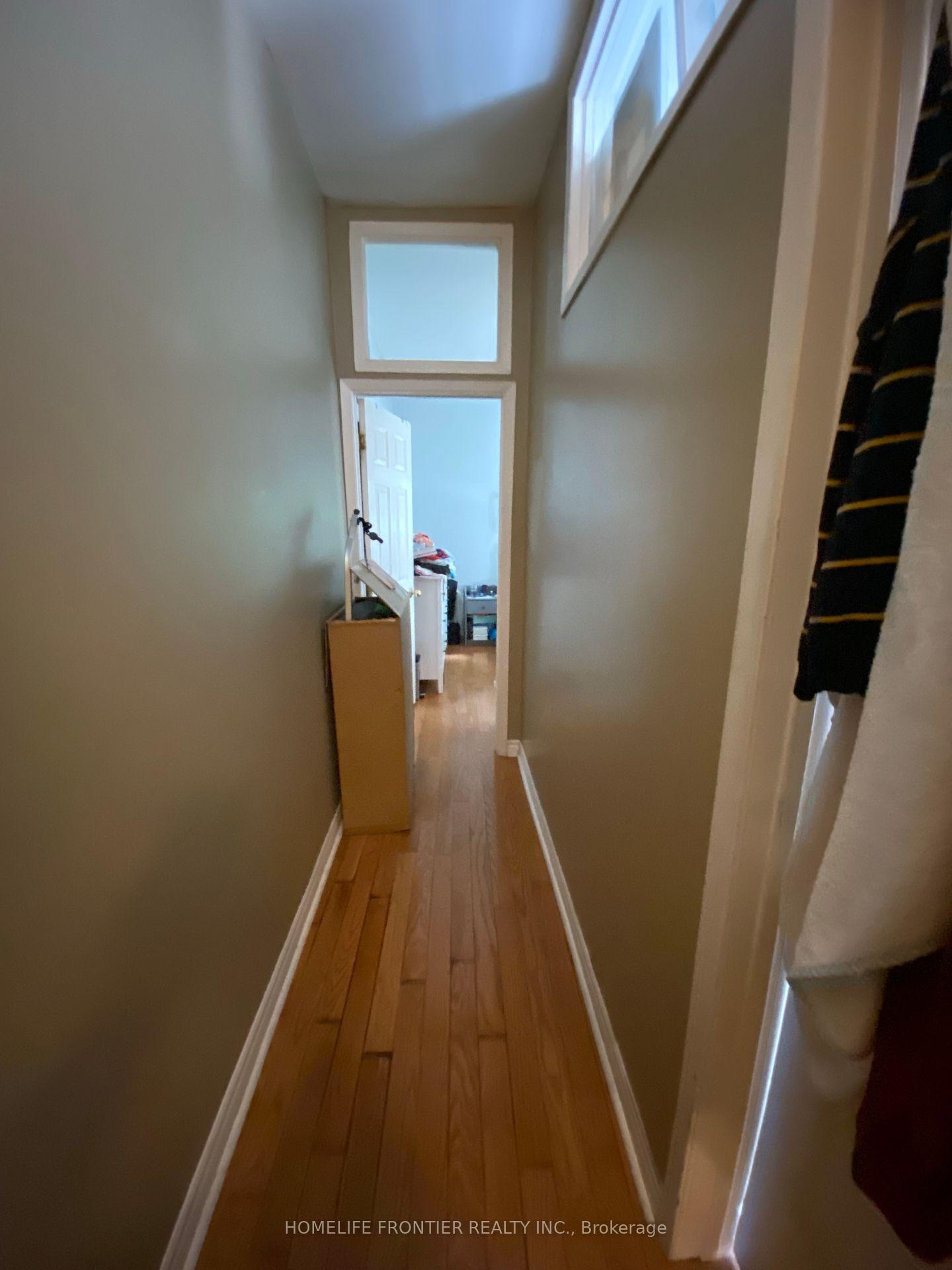 Photo 3 of Unit 2, 79 Redwood Avenue, Toronto, Greenwood-Coxwell — HOMEH