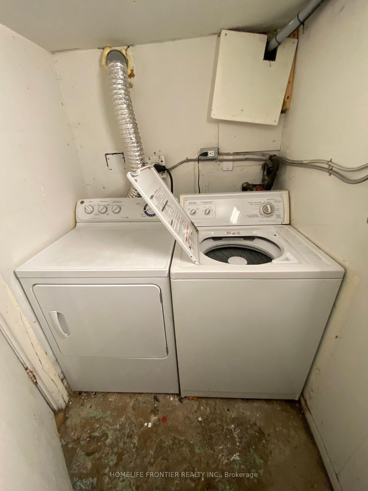 Photo 8 of Unit 2, 79 Redwood Avenue, Toronto, Greenwood-Coxwell — HOMEH