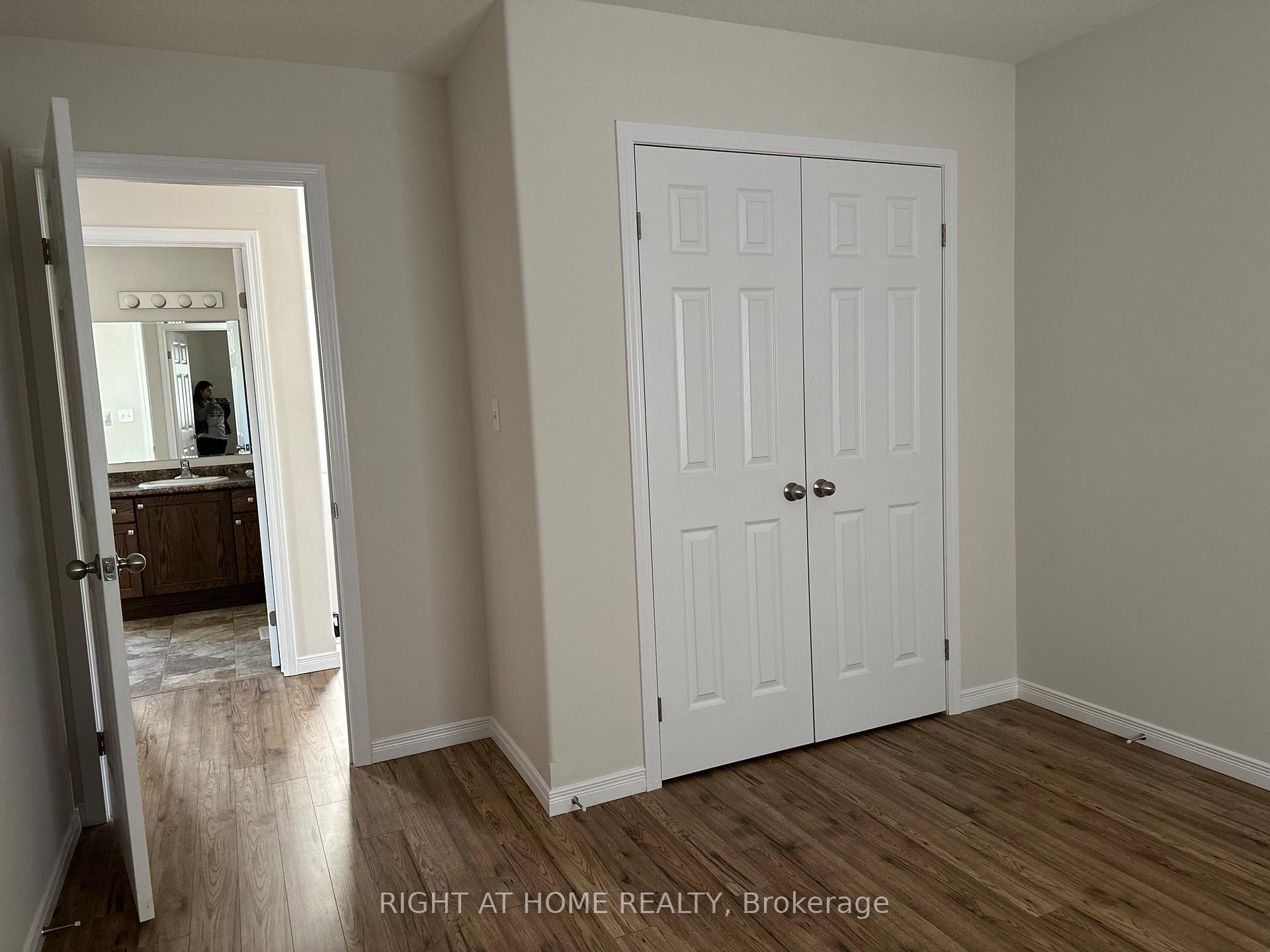 Photo 7 of 271 Ginseng Street N, Waterloo — HOMEH