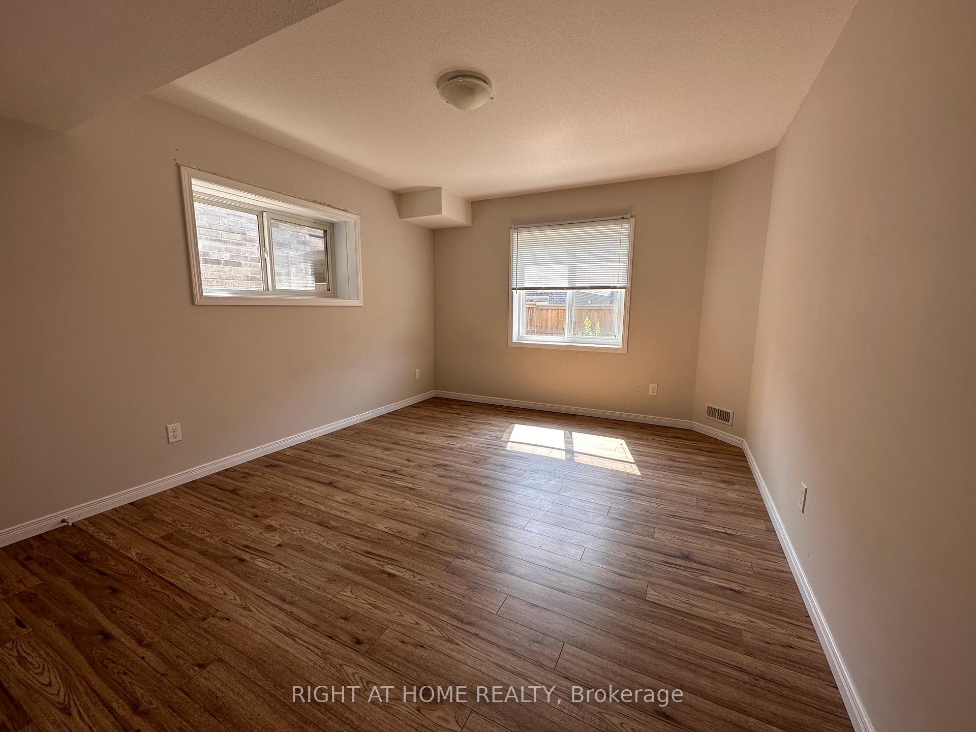 Photo 27 of 271 Ginseng Street N, Waterloo — HOMEH