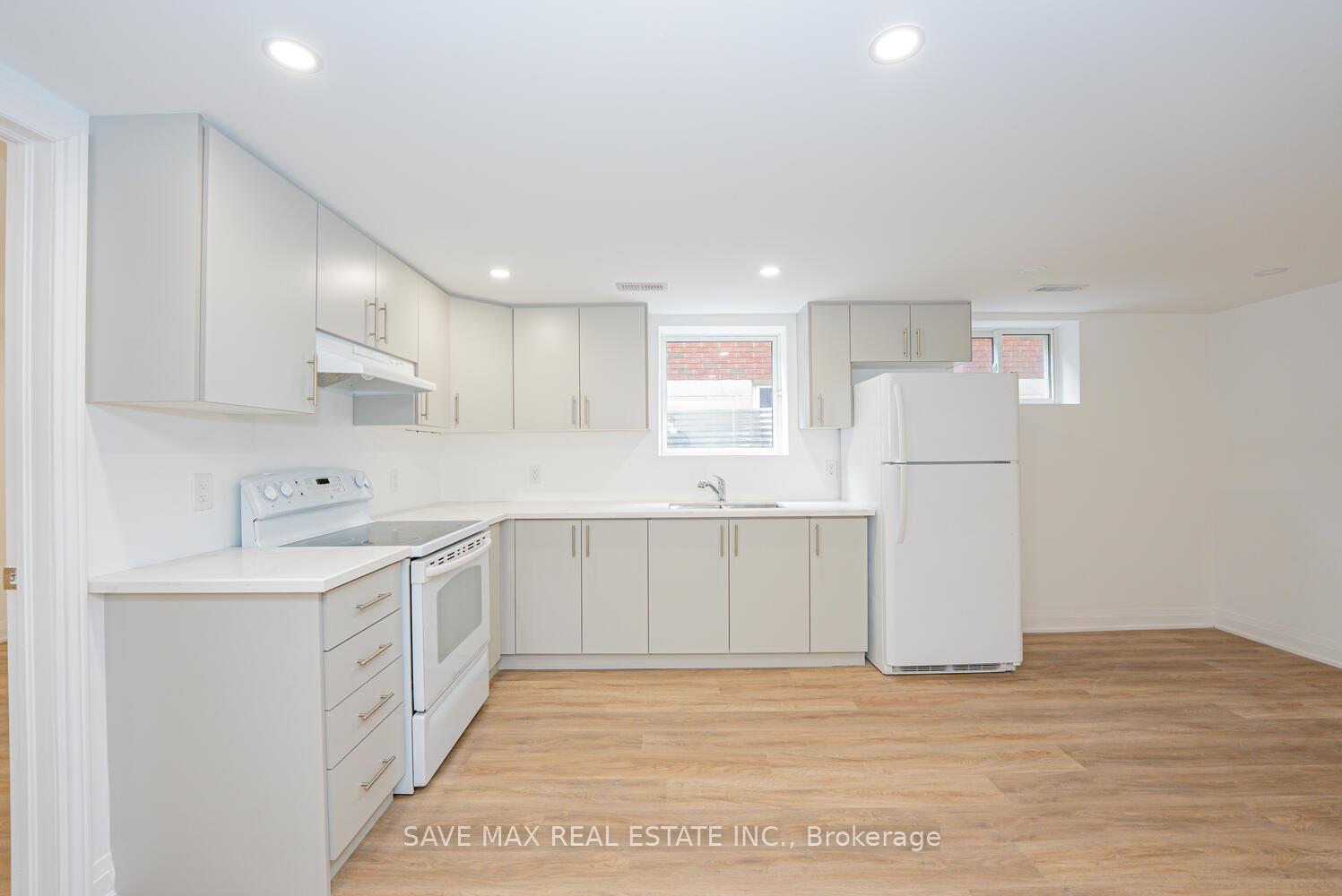 Photo 31 of 248 West 18th Street, Hamilton, Buchanan — HOMEH