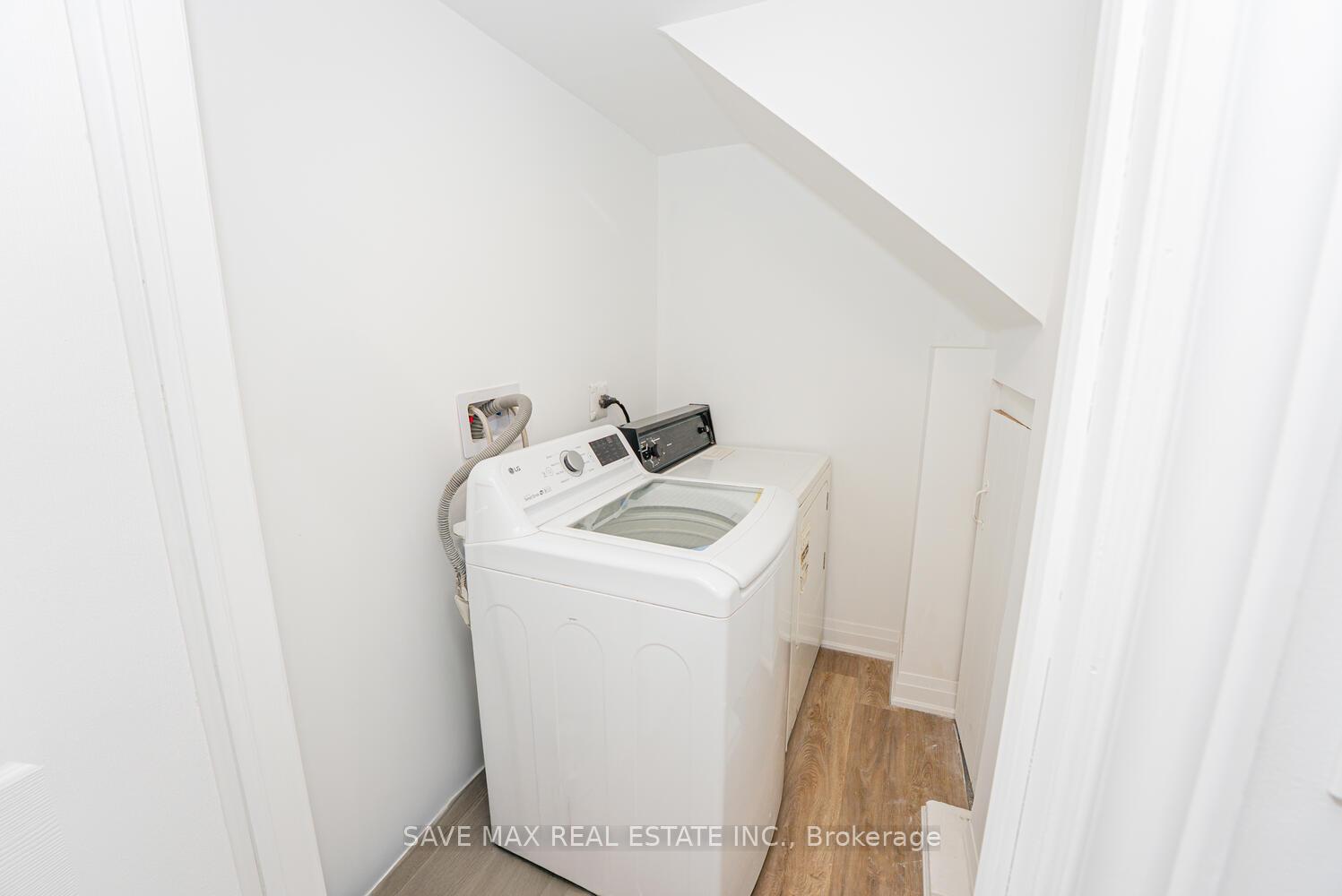 Photo 43 of 248 West 18th Street, Hamilton, Buchanan — HOMEH