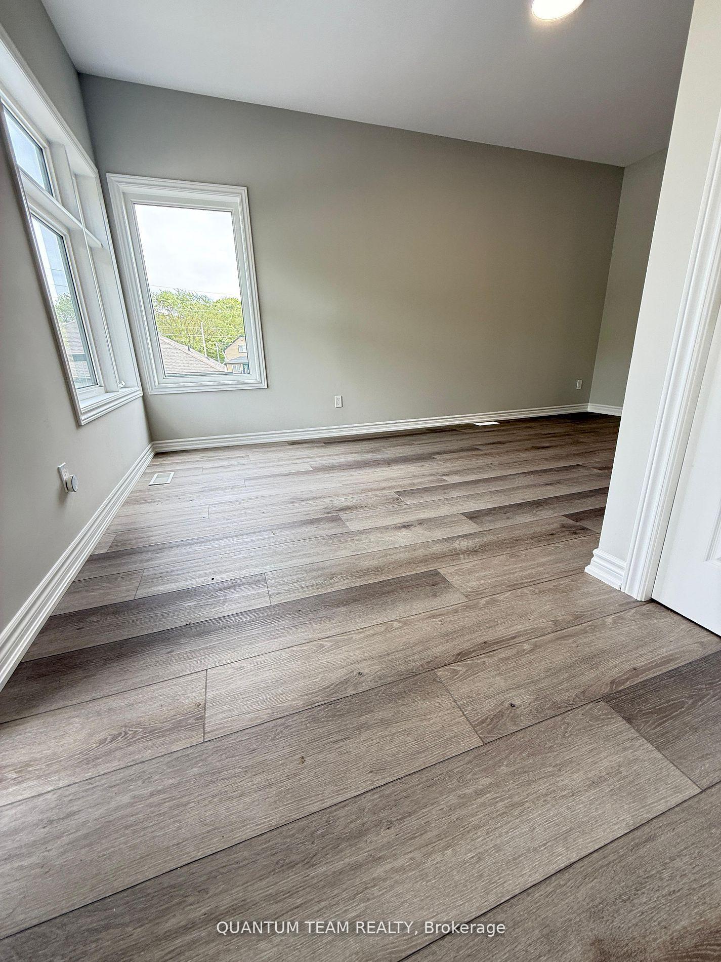 Photo 8 of Unit Main, 27 Superior Street, Welland, Dain City — HOMEH