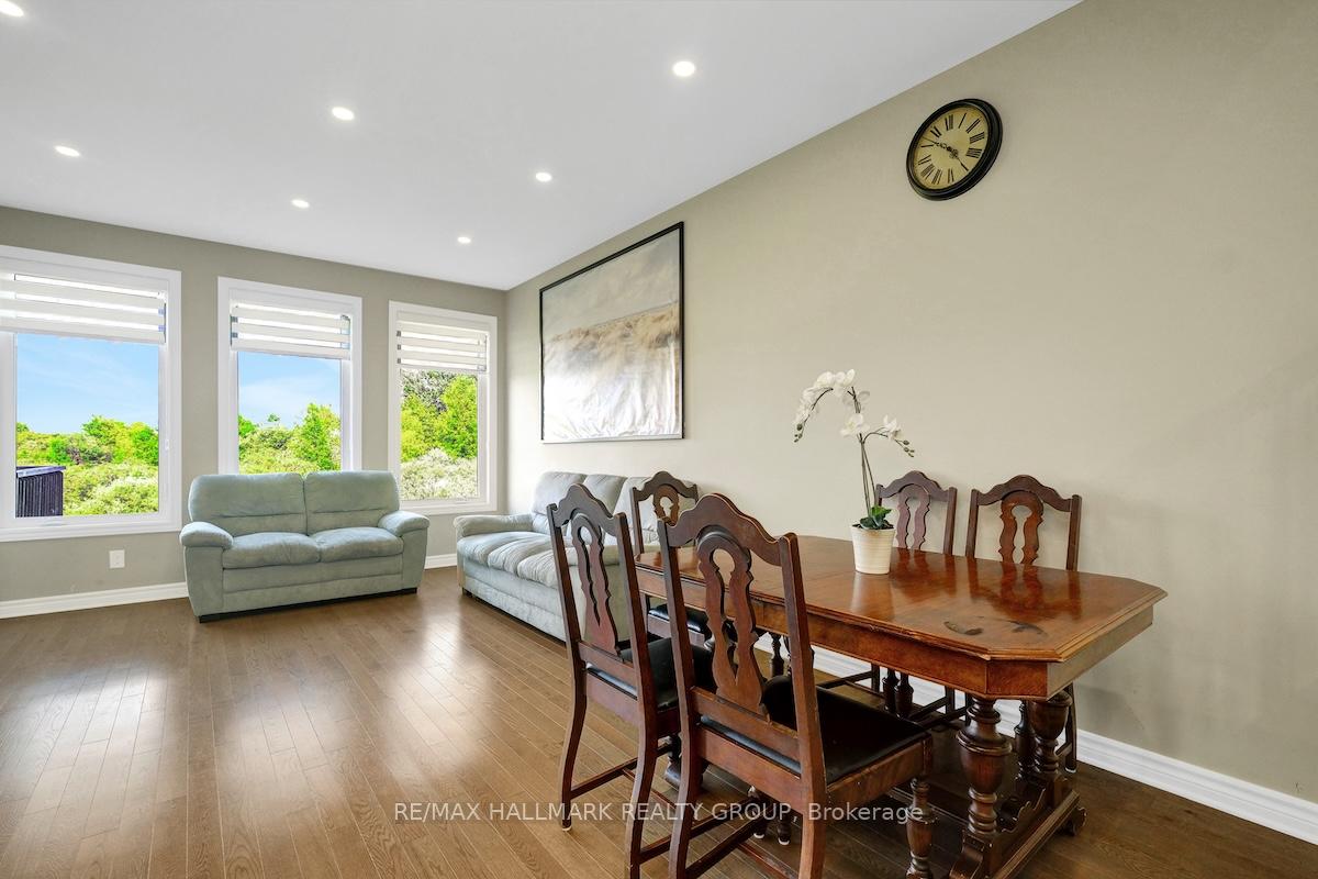Photo 6 of 740 Dearborn Private, Ottawa, Blossom Park/Kemp Park/Findlay Creek — HOMEH