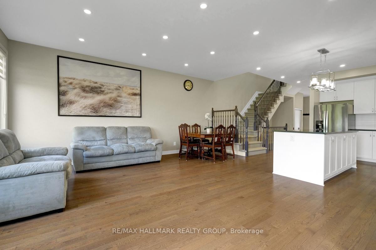 Photo 8 of 740 Dearborn Private, Ottawa, Blossom Park/Kemp Park/Findlay Creek — HOMEH