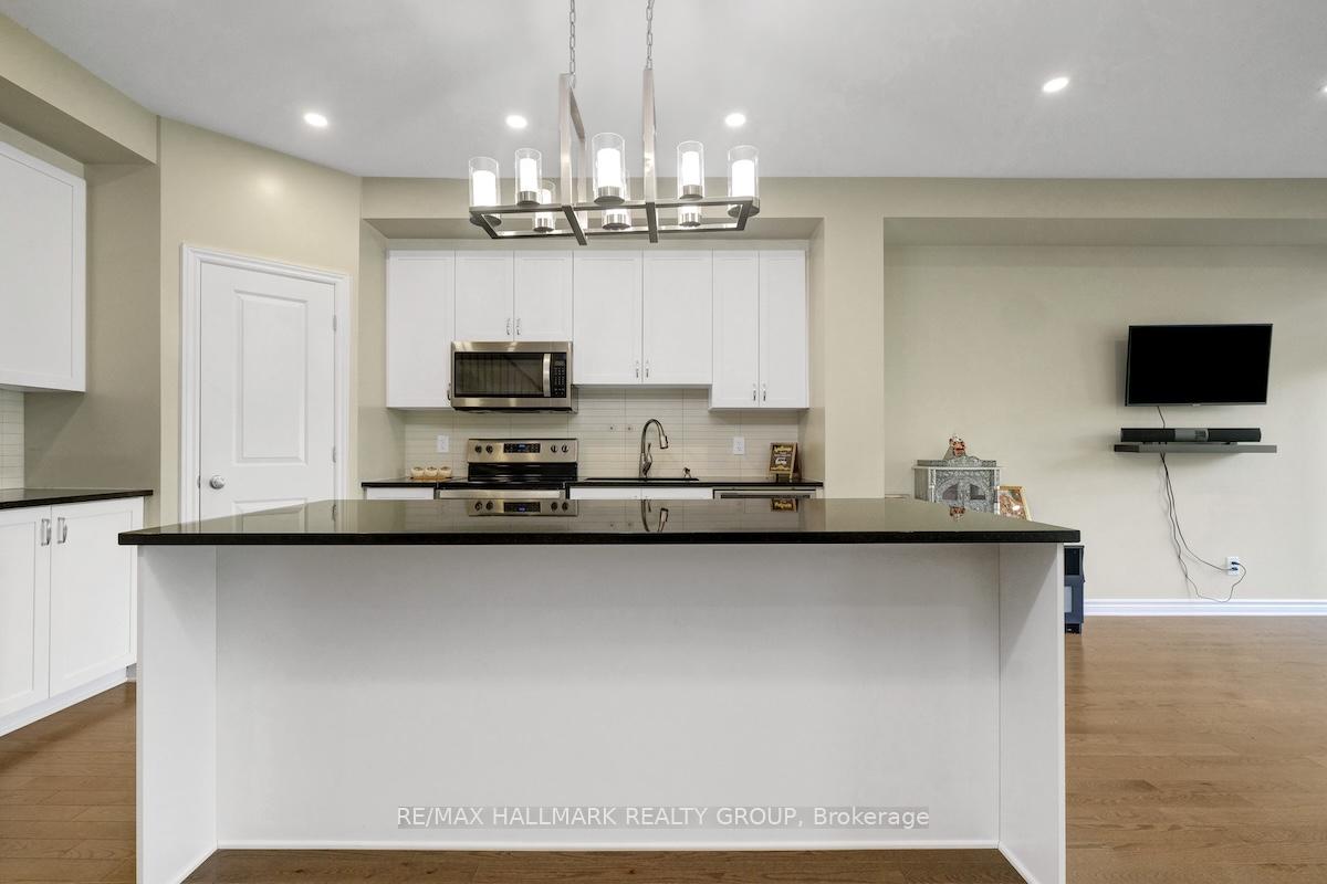 Photo 15 of 740 Dearborn Private, Ottawa, Blossom Park/Kemp Park/Findlay Creek — HOMEH