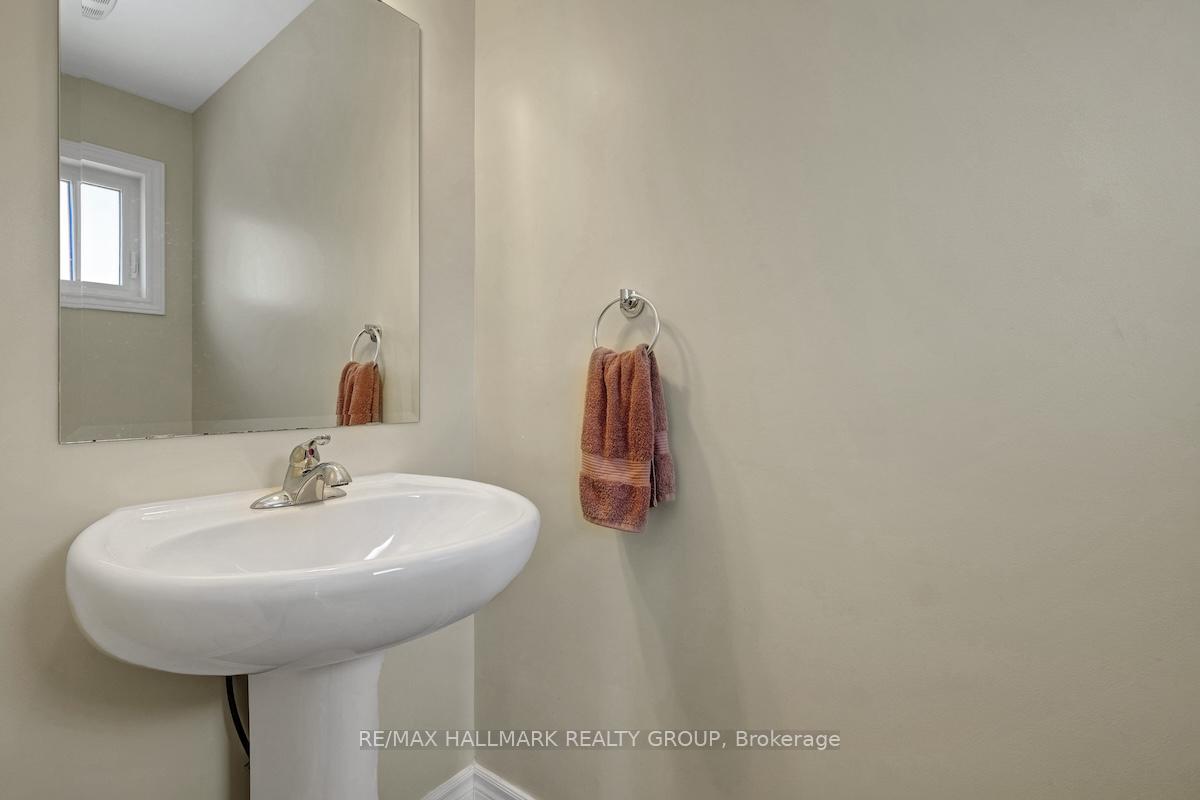 Photo 16 of 740 Dearborn Private, Ottawa, Blossom Park/Kemp Park/Findlay Creek — HOMEH