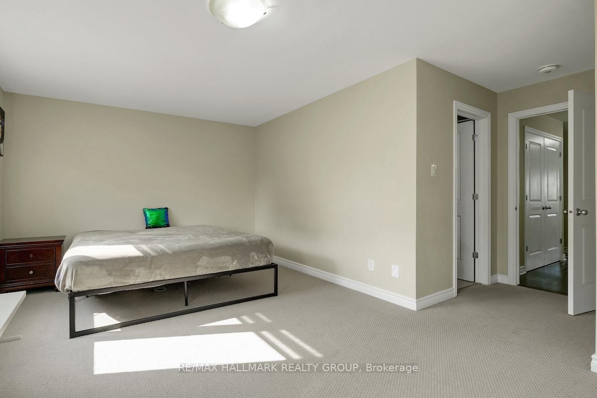 Photo 21 of 740 Dearborn Private, Ottawa, Blossom Park/Kemp Park/Findlay Creek — HOMEH