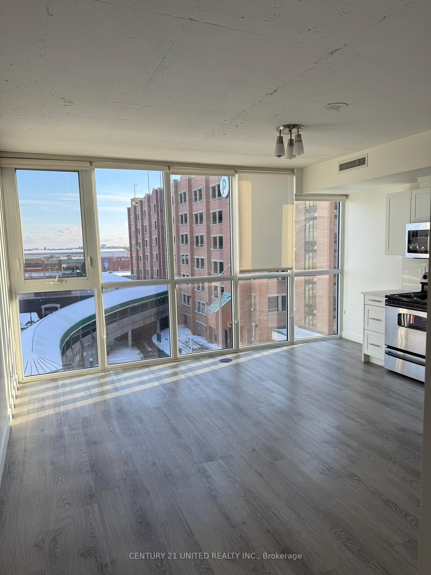 Photo 8 of Unit 420, 100 Bond Street E, Oshawa, Central — HOMEH