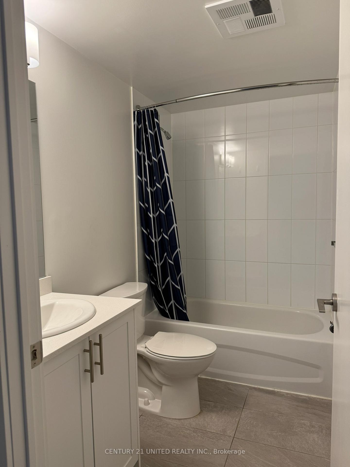 Photo 10 of Unit 420, 100 Bond Street E, Oshawa, Central — HOMEH