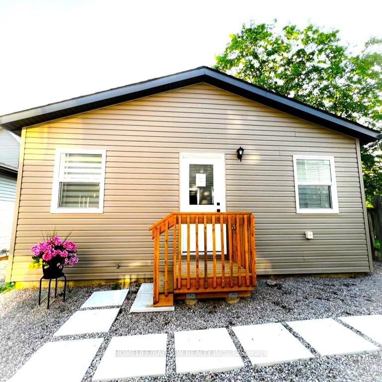 Front of Unit Garden Suite, 160 Penetanguishene Road
