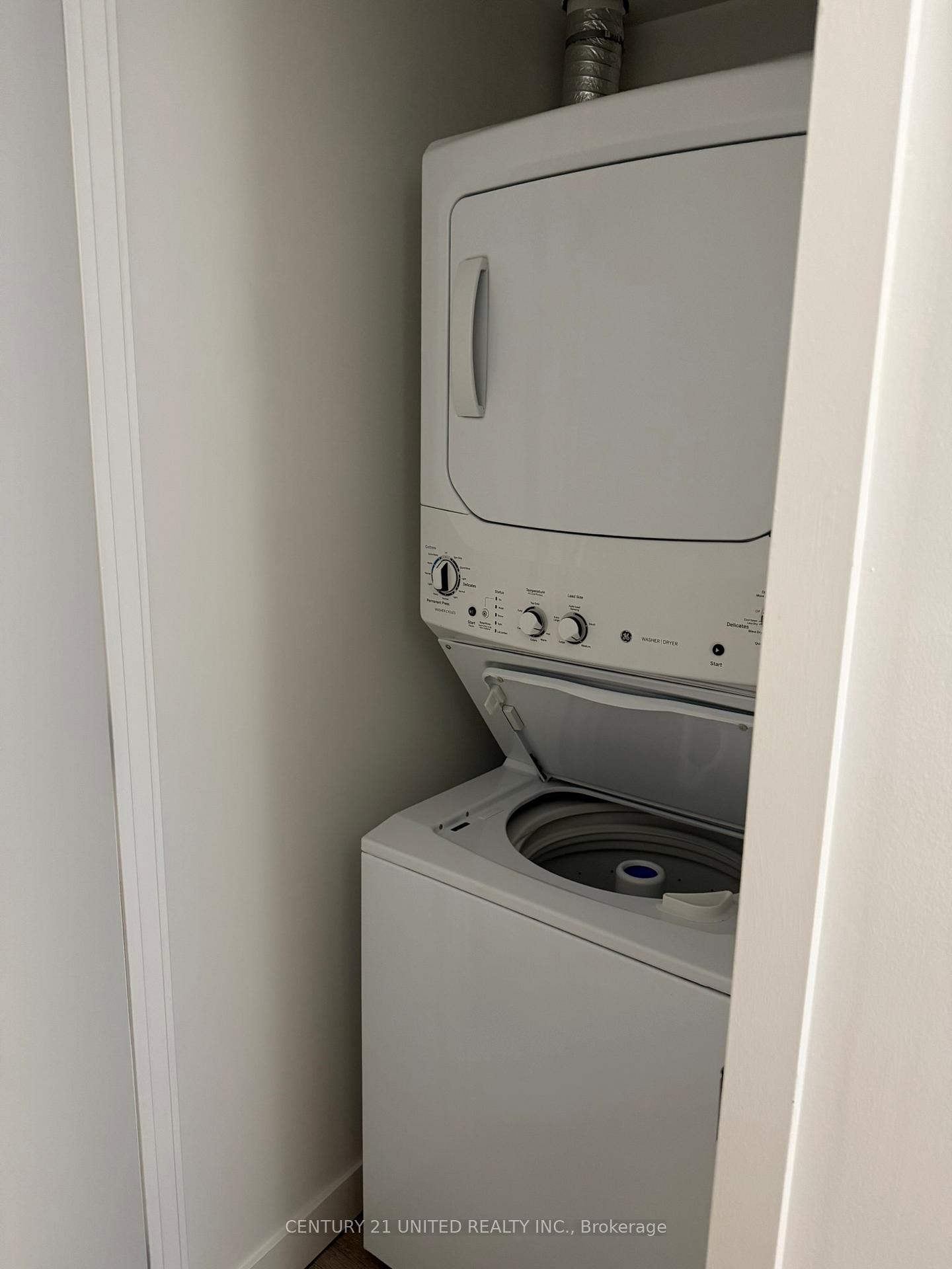 Photo 9 of Unit 701, 100 Bond Street E, Oshawa, Central — HOMEH