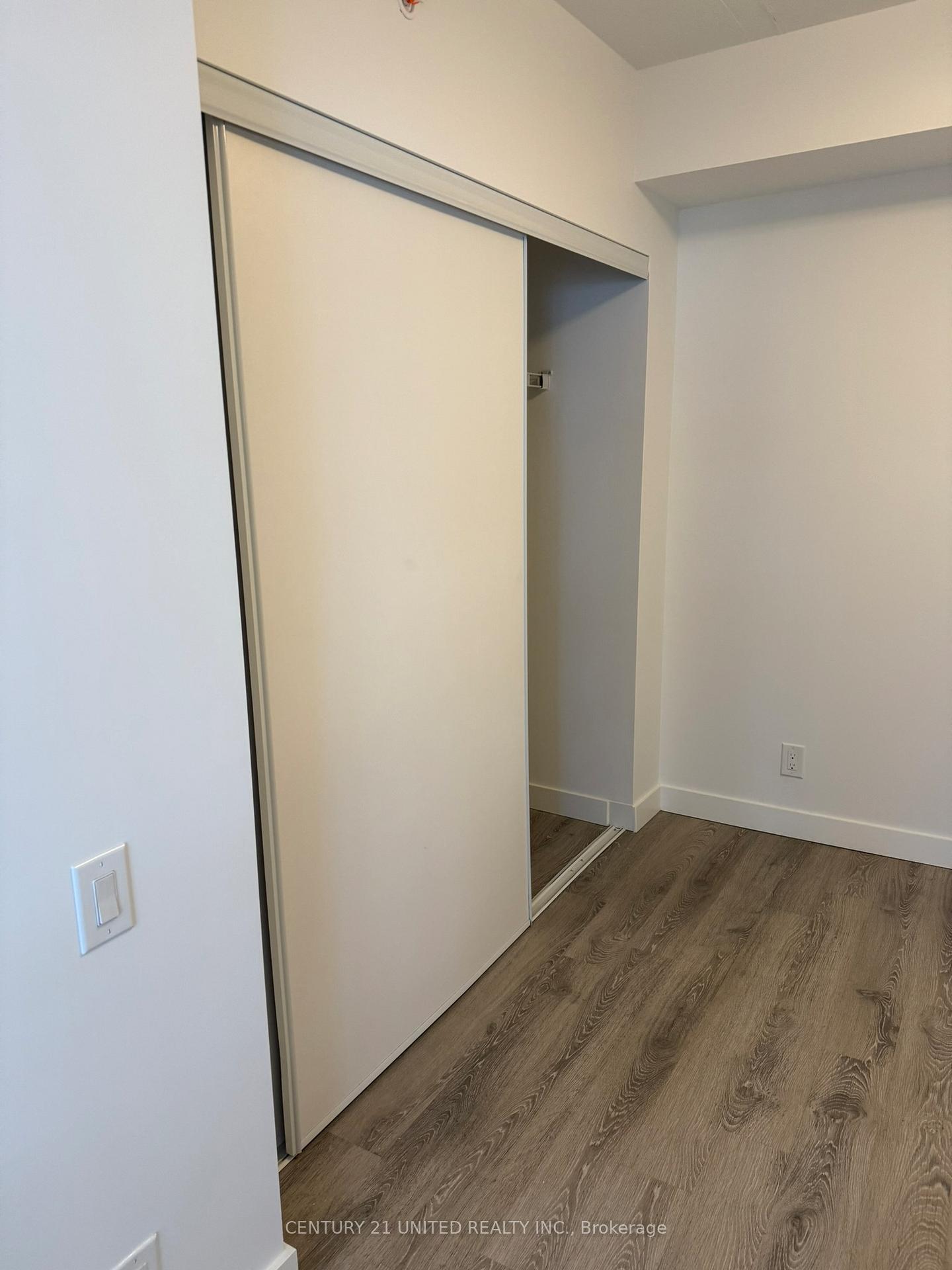 Photo 11 of Unit 701, 100 Bond Street E, Oshawa, Central — HOMEH