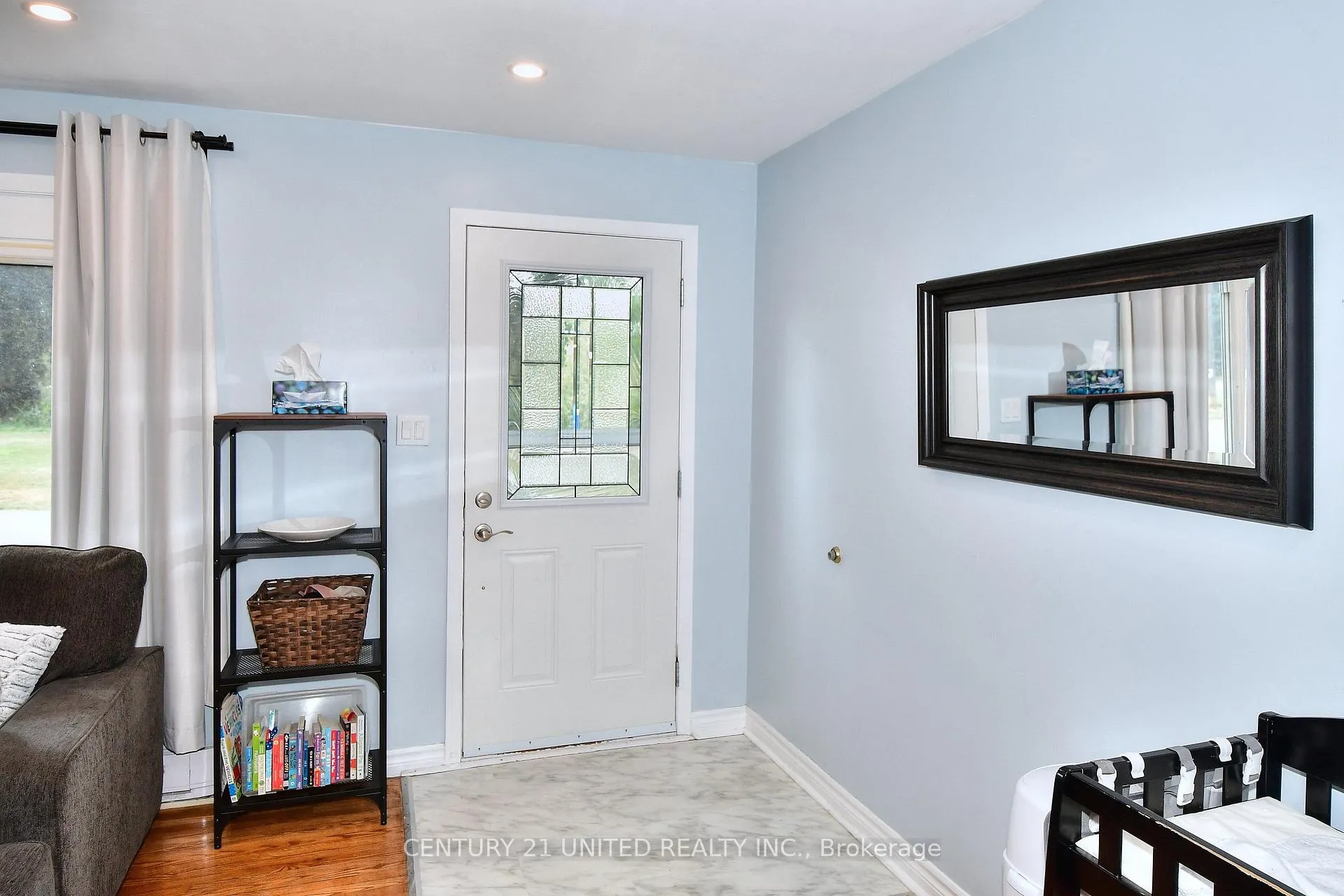 Photo 4 of 454 Southpark Drive, Peterborough, Ashburnham Ward 4 — HOMEH