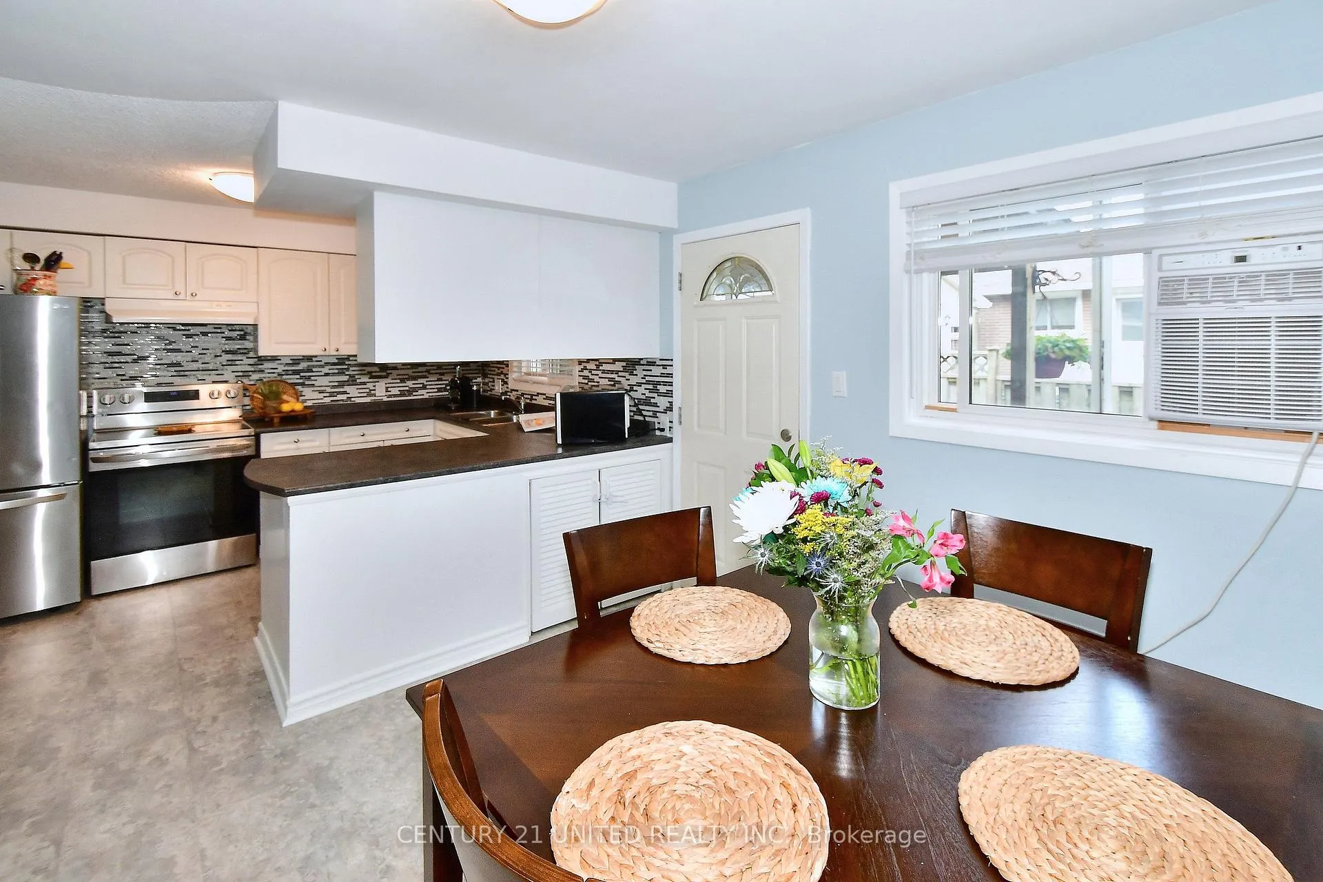 Photo 8 of 454 Southpark Drive, Peterborough, Ashburnham Ward 4 — HOMEH