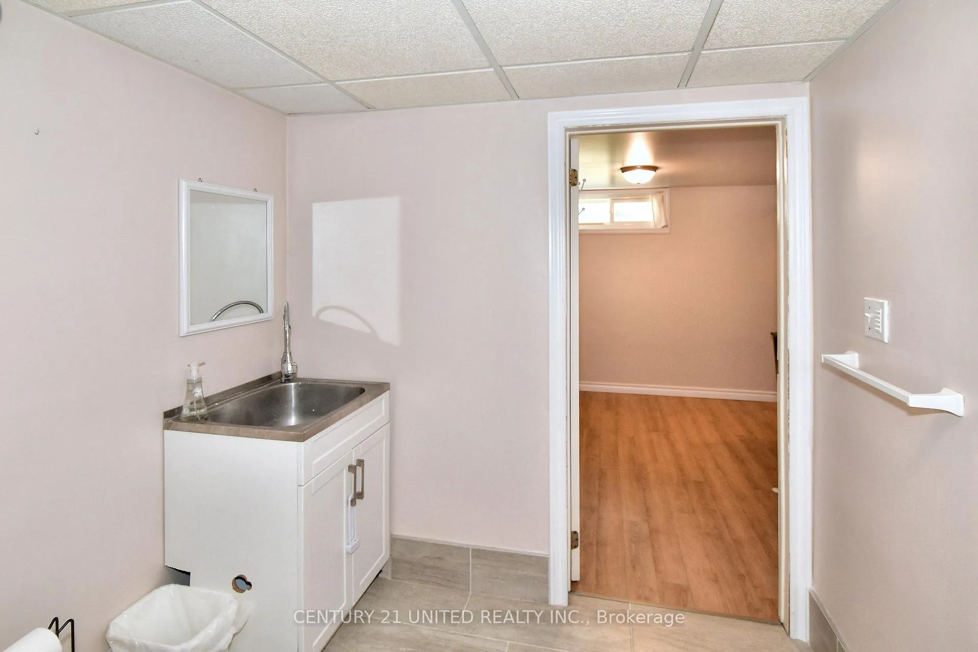 Photo 25 of 454 Southpark Drive, Peterborough, Ashburnham Ward 4 — HOMEH