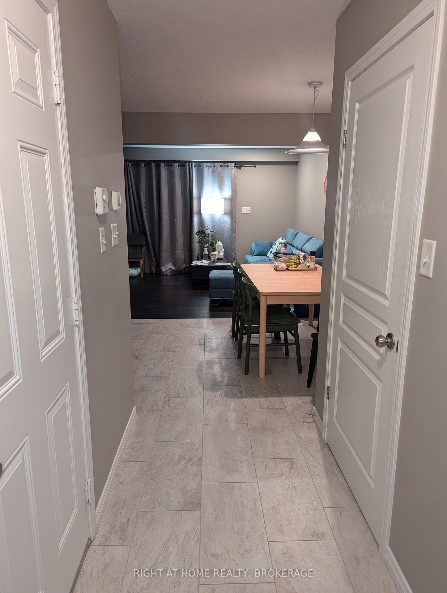 Photo 6 of 541 Rivertrail Avenue N, Kitchener — HOMEH