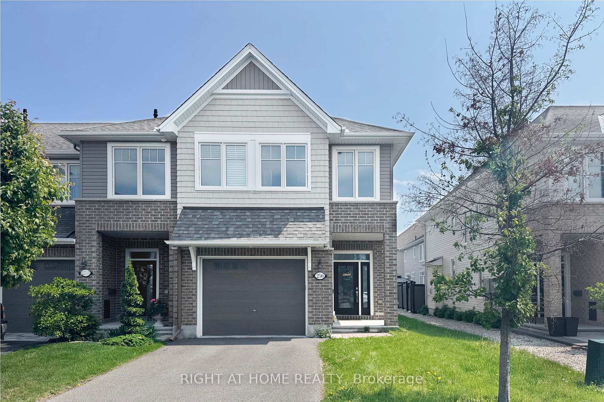 Photo 1 of 256 Brambling Way, Ottawa, Barrhaven - Half Moon Bay — HOMEH