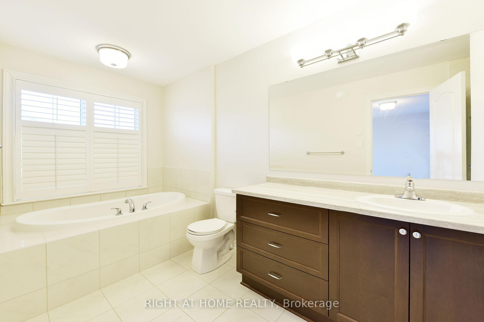 Photo 15 of 256 Brambling Way, Ottawa, Barrhaven - Half Moon Bay — HOMEH