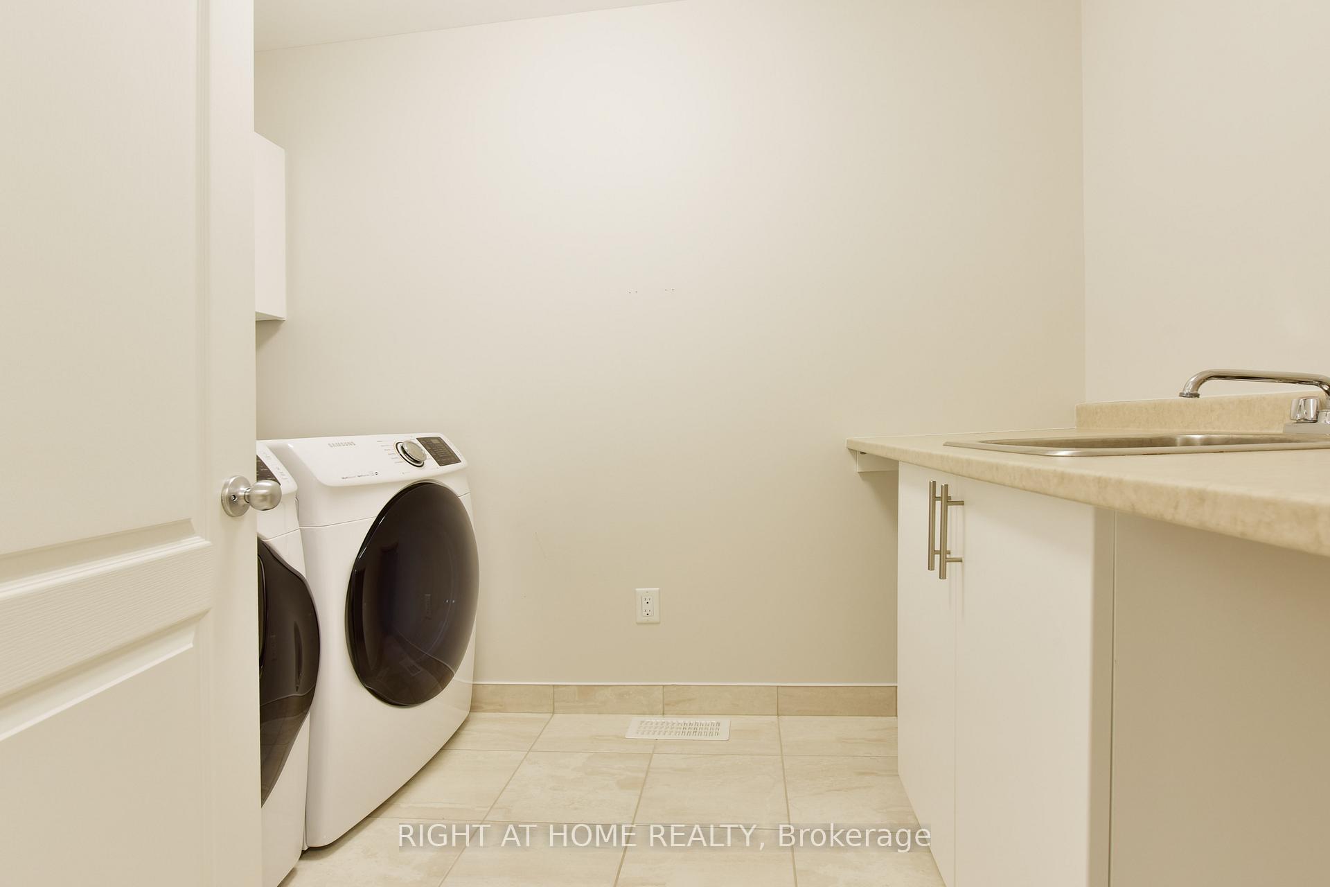Photo 25 of 256 Brambling Way, Ottawa, Barrhaven - Half Moon Bay — HOMEH