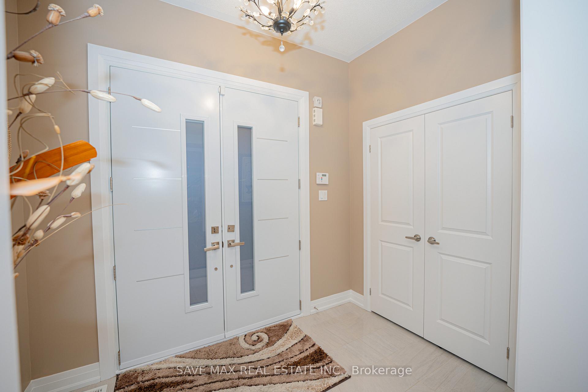 Photo 4 of 16 Casserley Crescent, New Tecumseth, Tottenham — HOMEH