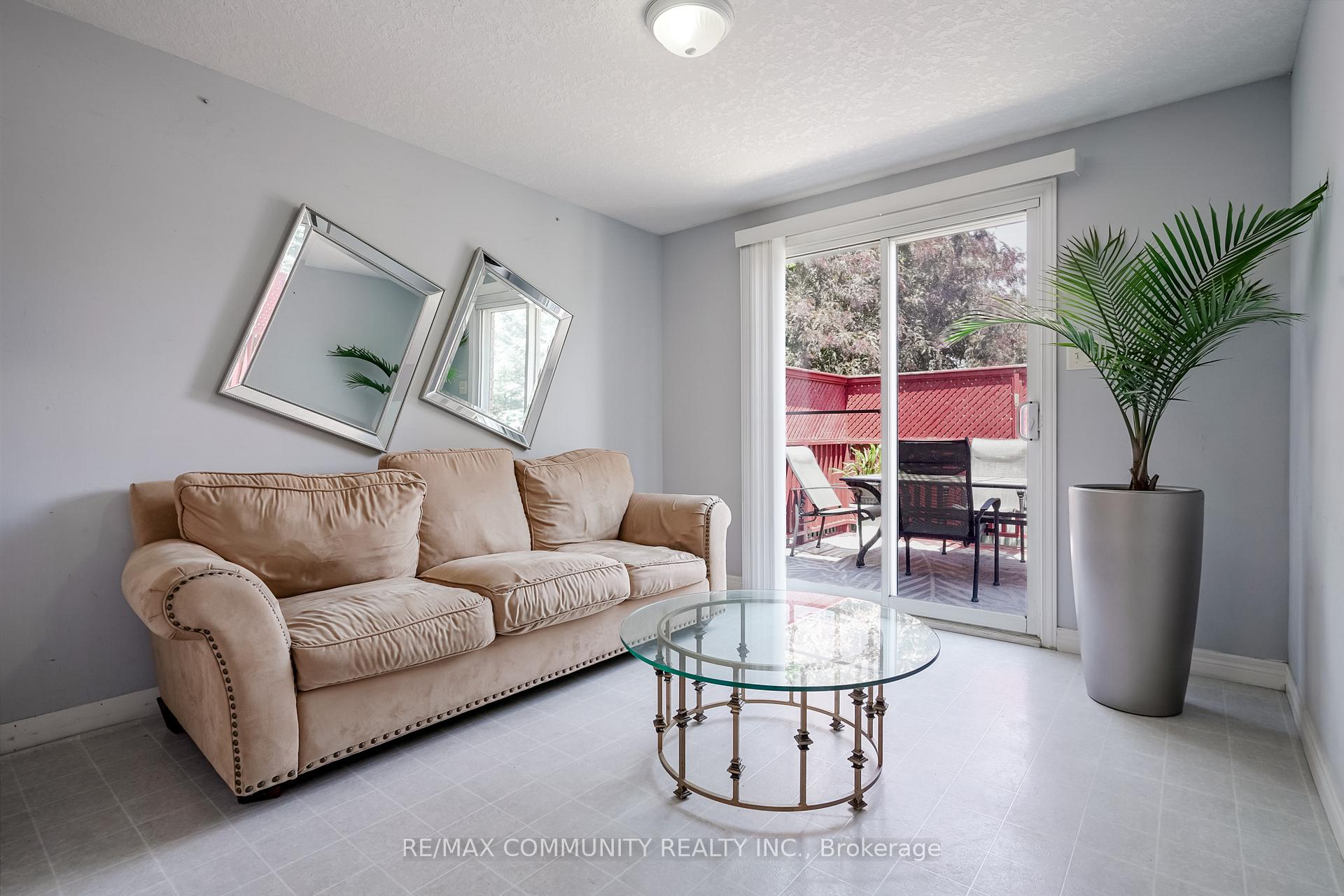 Photo 13 of Unit Main Level, 650 Spinnaker Crescent, Waterloo, Eastbridge — HOMEH