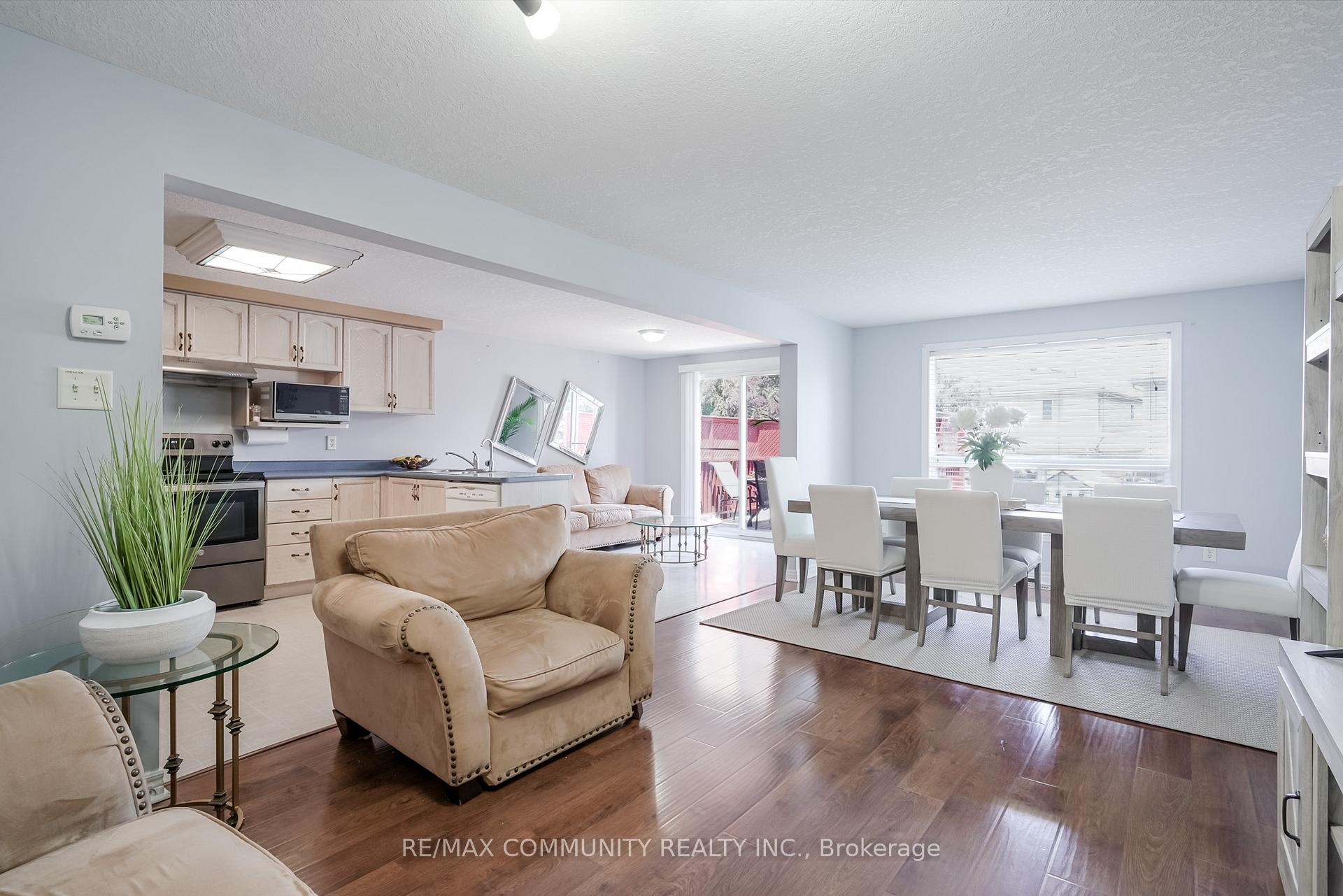 Photo 16 of Unit Main Level, 650 Spinnaker Crescent, Waterloo, Eastbridge — HOMEH