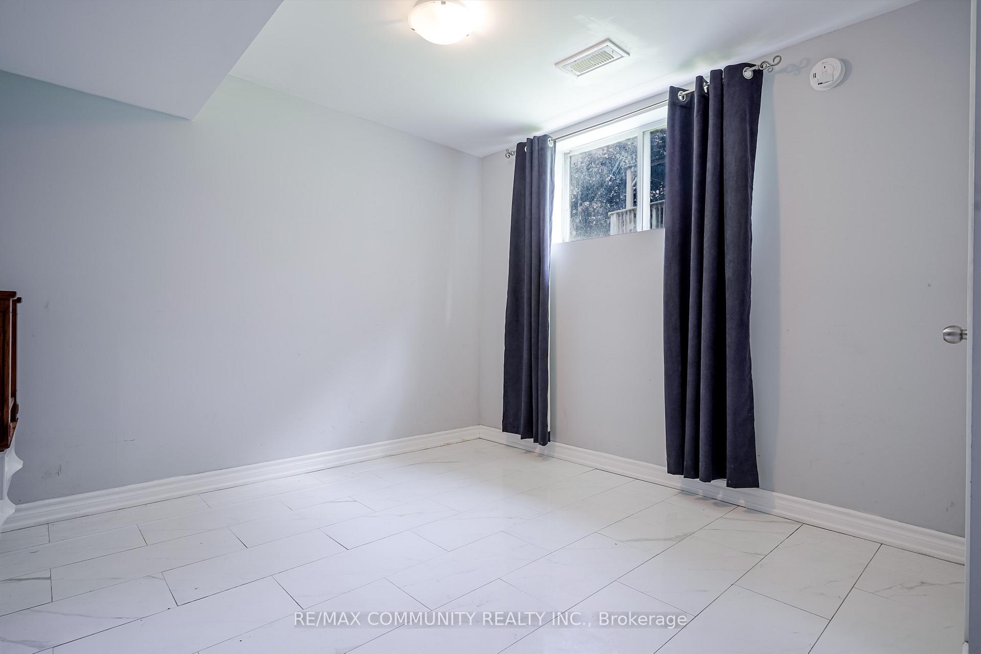 Photo 40 of Unit Main Level, 650 Spinnaker Crescent, Waterloo, Eastbridge — HOMEH