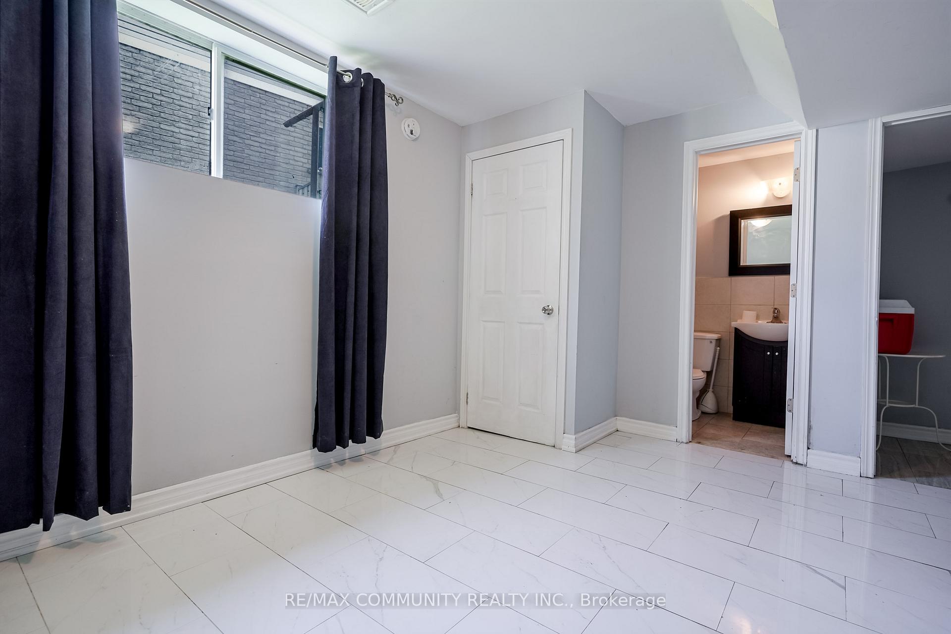 Photo 41 of Unit Main Level, 650 Spinnaker Crescent, Waterloo, Eastbridge — HOMEH