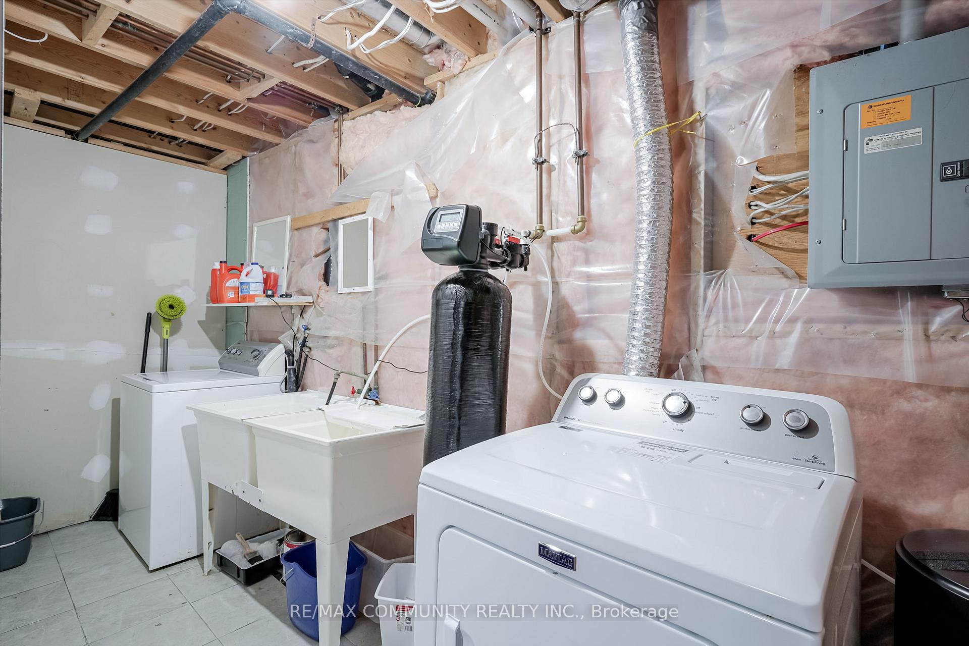 Photo 43 of Unit Main Level, 650 Spinnaker Crescent, Waterloo, Eastbridge — HOMEH