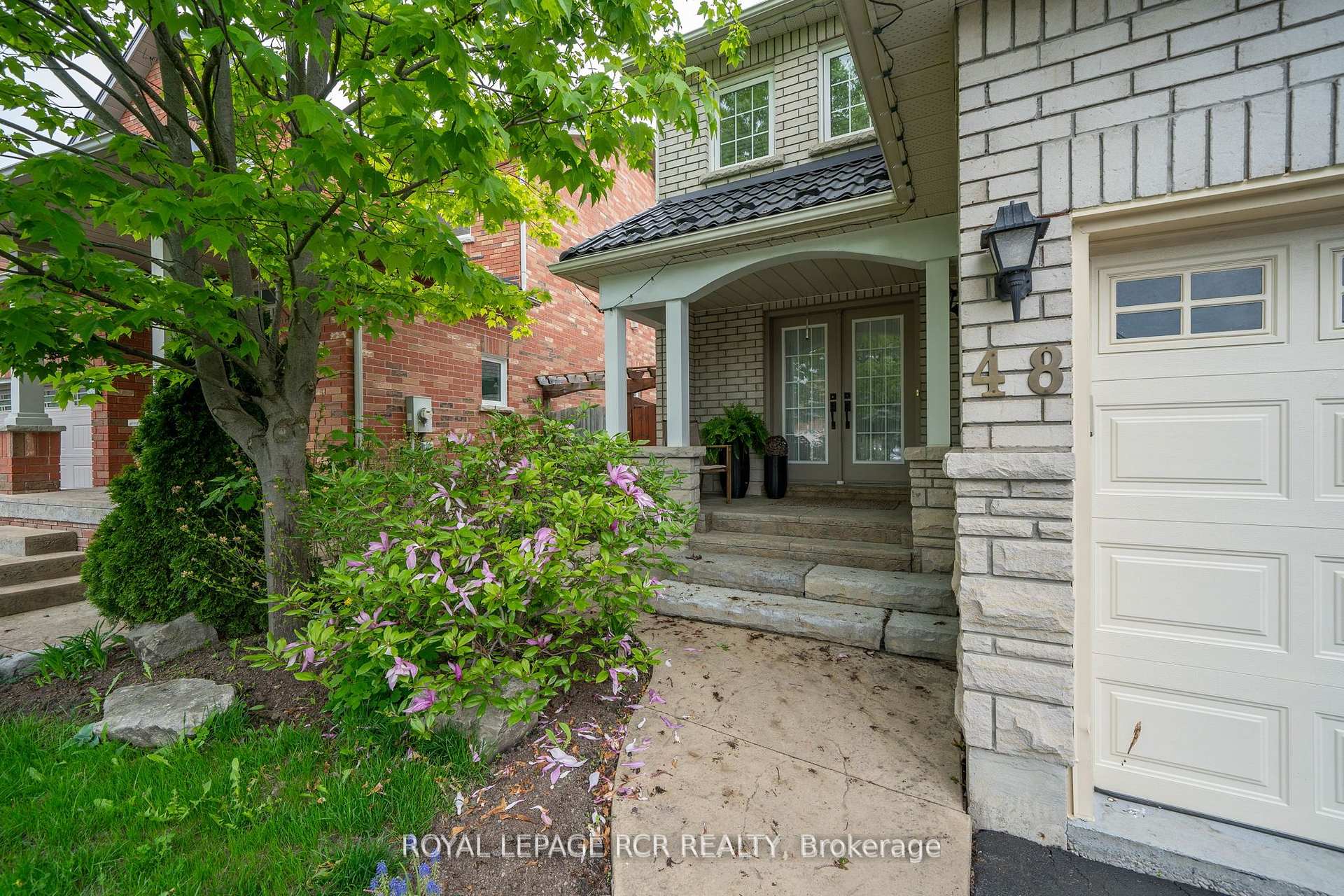 Photo 2 of 48 Cross Country Boulevard, Caledon, Bolton West — HOMEH