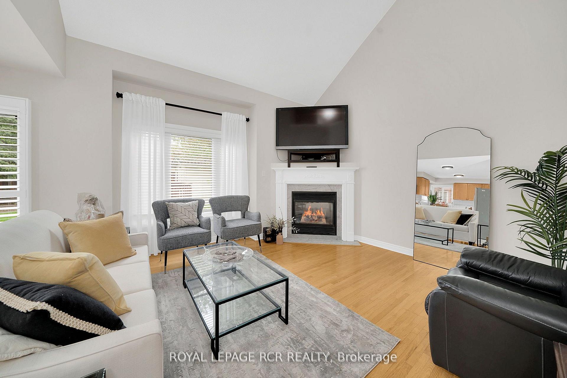 Photo 8 of 48 Cross Country Boulevard, Caledon, Bolton West — HOMEH