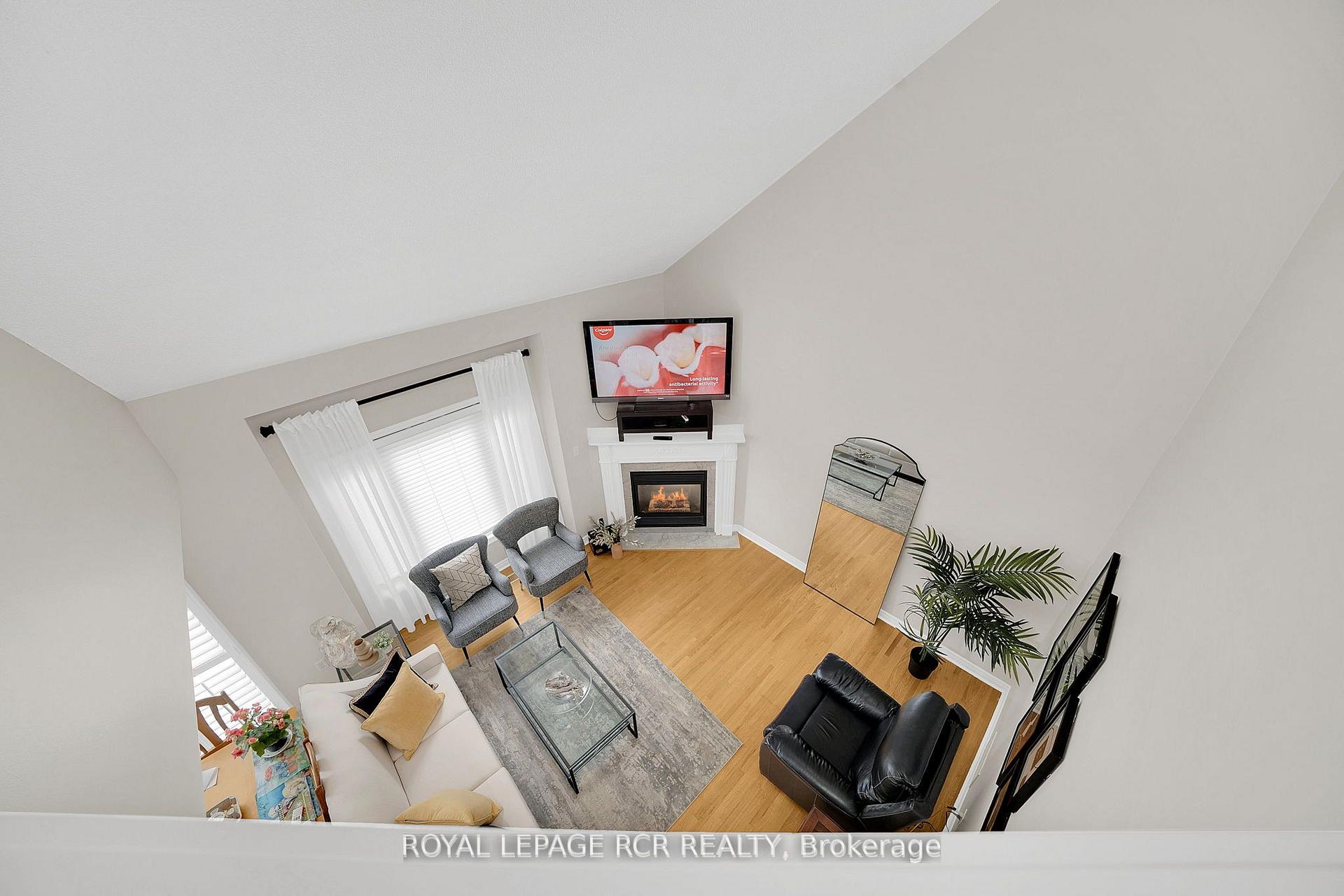 Photo 10 of 48 Cross Country Boulevard, Caledon, Bolton West — HOMEH
