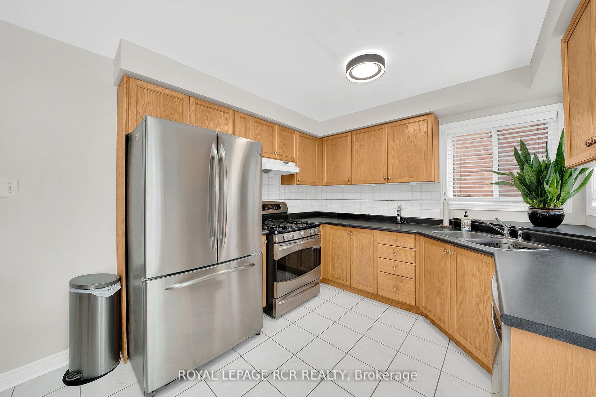 Photo 9 of 48 Cross Country Boulevard, Caledon, Bolton West — HOMEH
