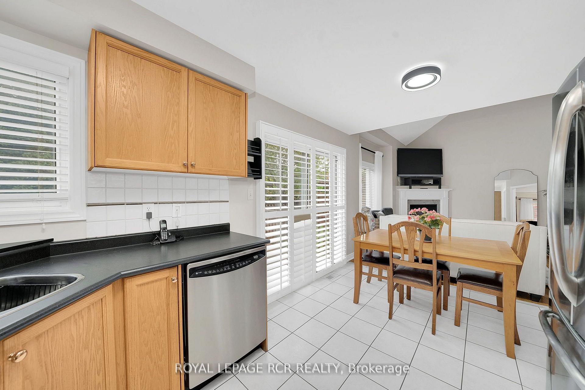 Photo 13 of 48 Cross Country Boulevard, Caledon, Bolton West — HOMEH